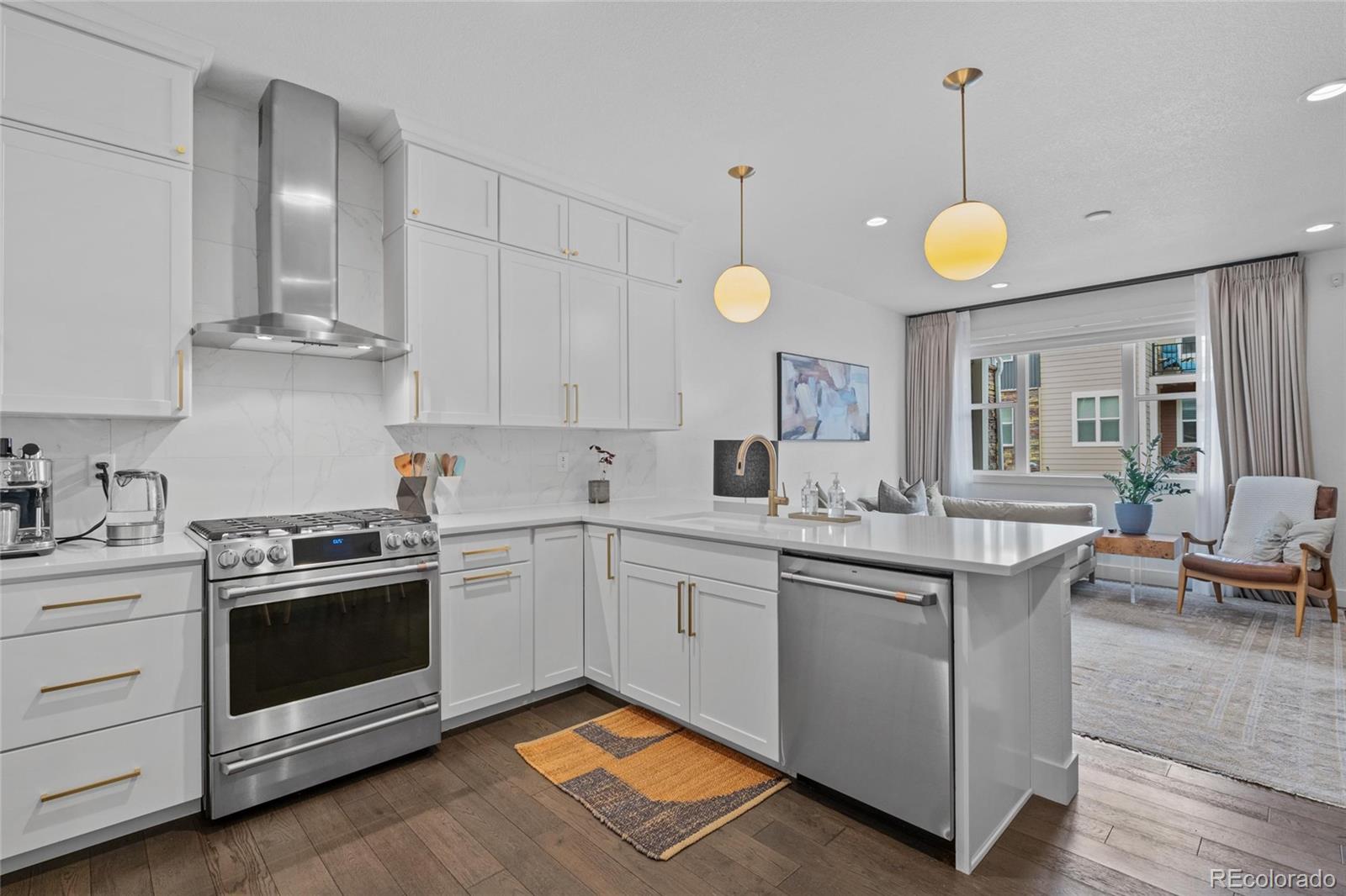 MLS Image #7 for 745  robert street,longmont, Colorado