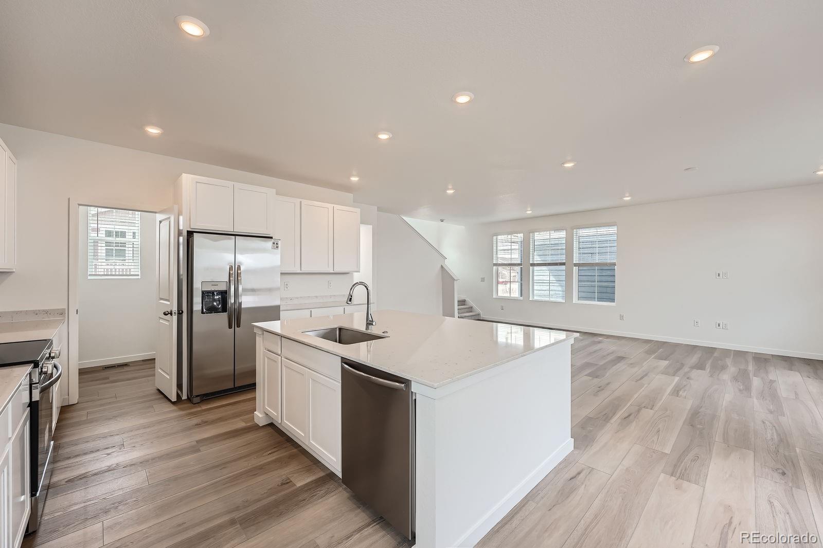 MLS Image #4 for 2090 s haleyville way,aurora, Colorado