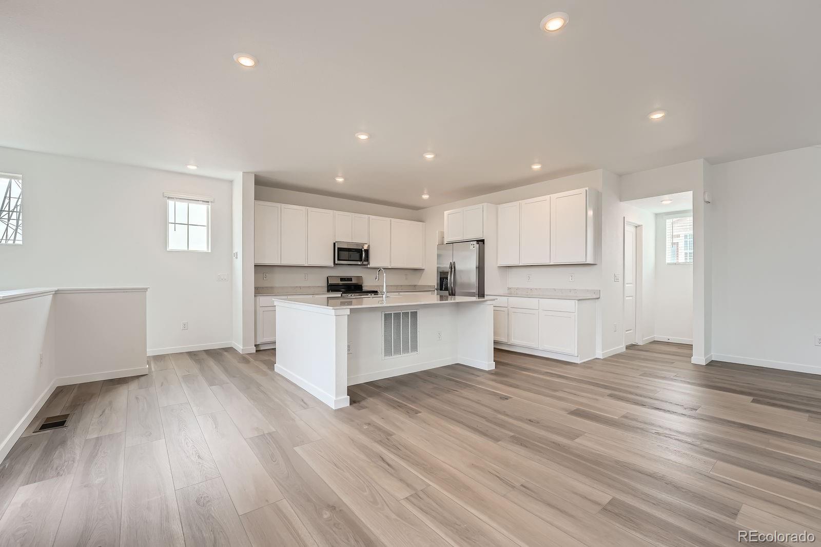 MLS Image #5 for 2090 s haleyville way,aurora, Colorado