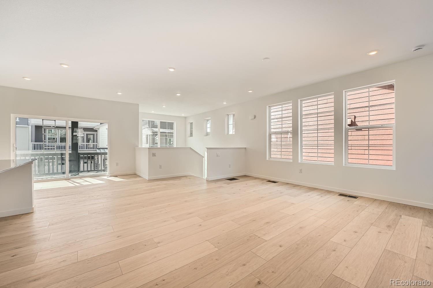 MLS Image #2 for 2058 s haleyville way,aurora, Colorado