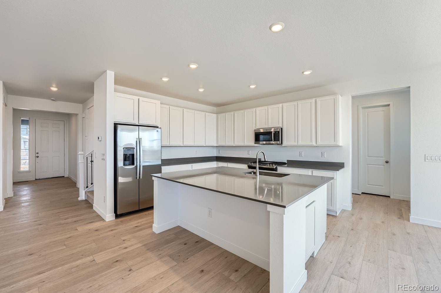 MLS Image #3 for 2165 s gold bug way,aurora, Colorado