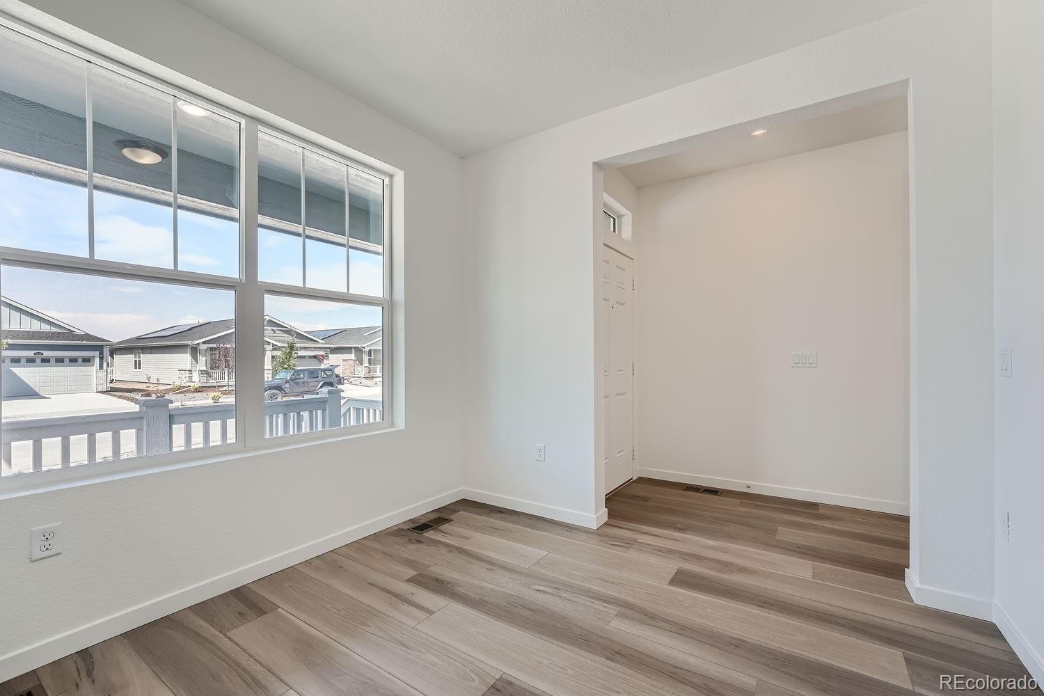 MLS Image #10 for 5128 n quemoy street,aurora, Colorado