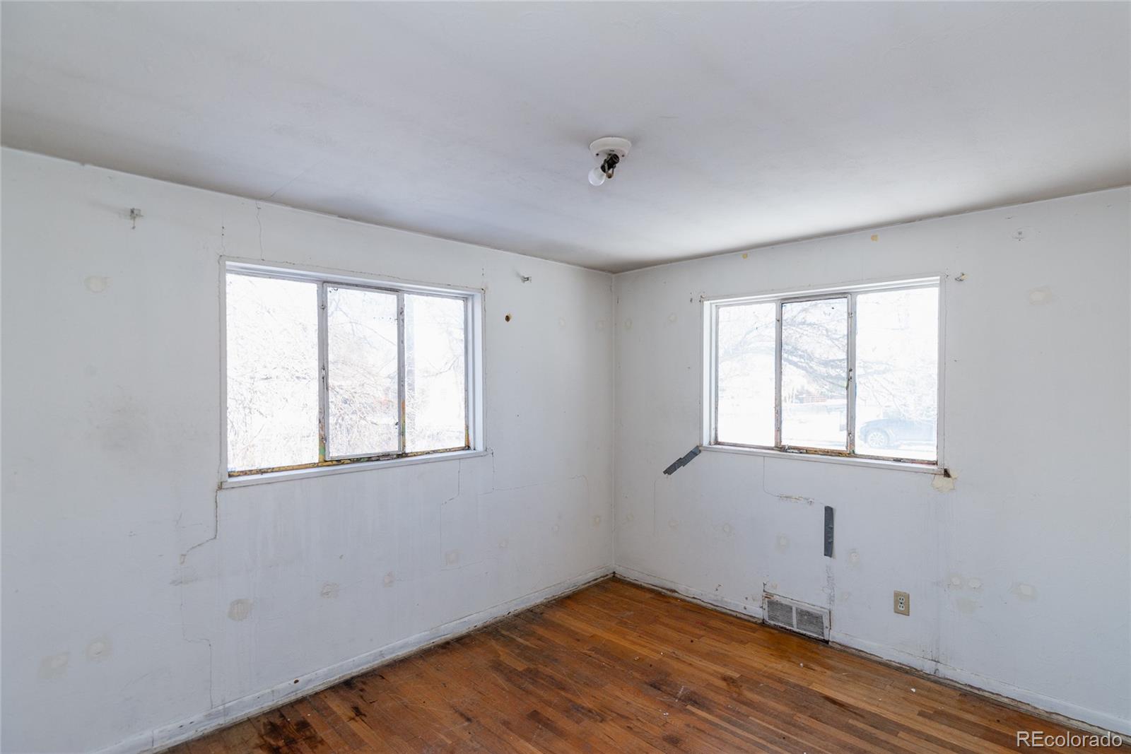 MLS Image #9 for 901 s osceola street,denver, Colorado