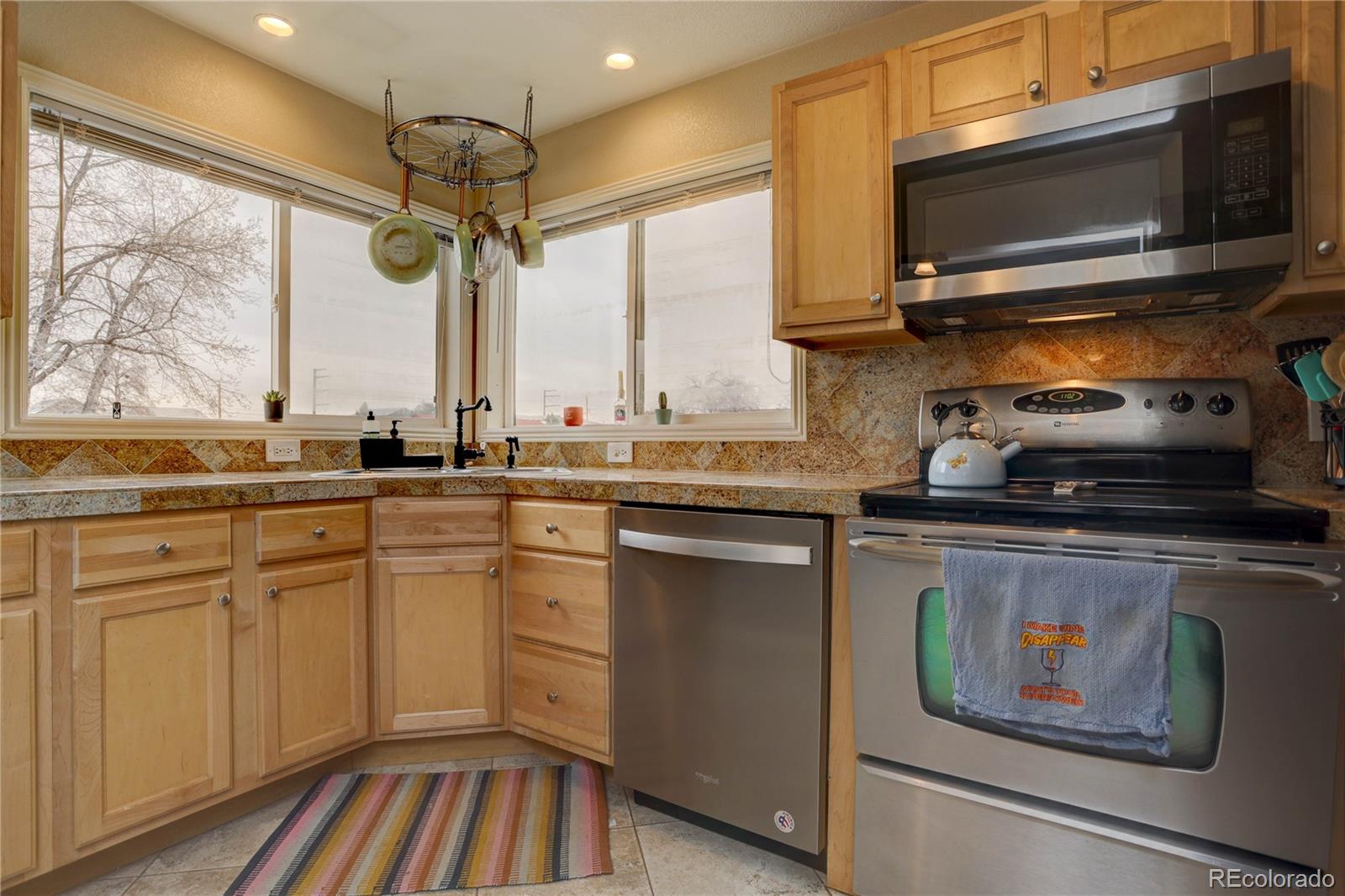 MLS Image #7 for 711 s mariposa way,denver, Colorado