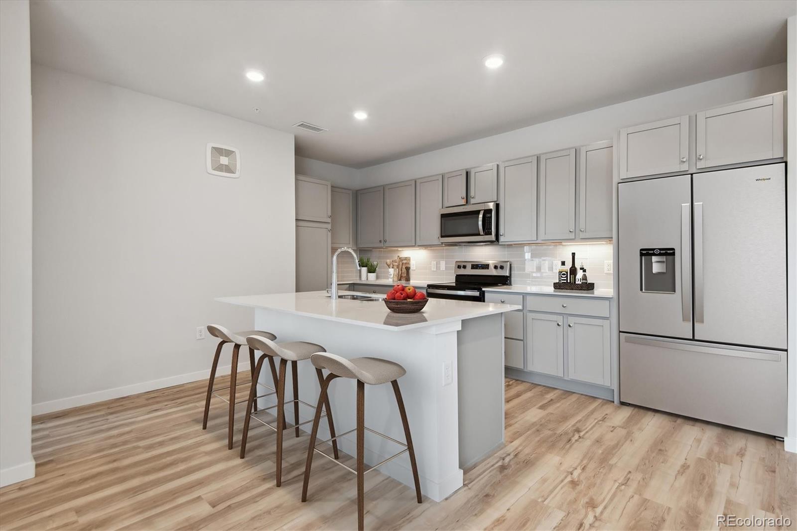 MLS Image #13 for 487  interlocken boulevard,broomfield, Colorado