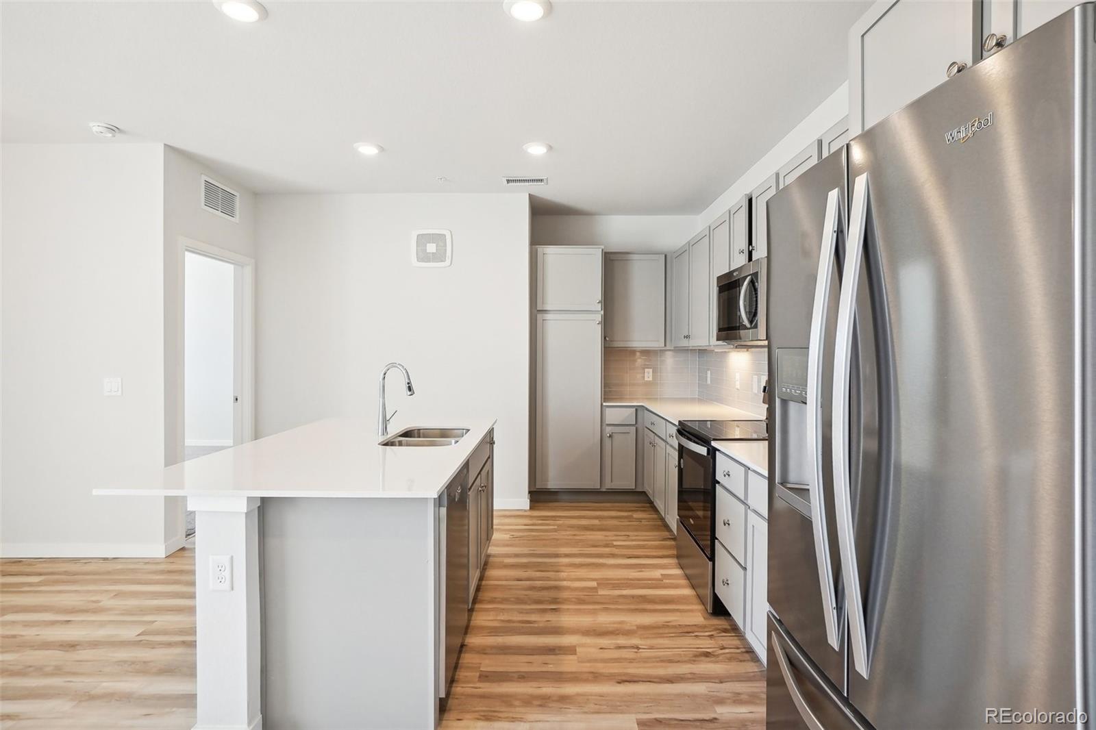 MLS Image #16 for 487  interlocken boulevard,broomfield, Colorado