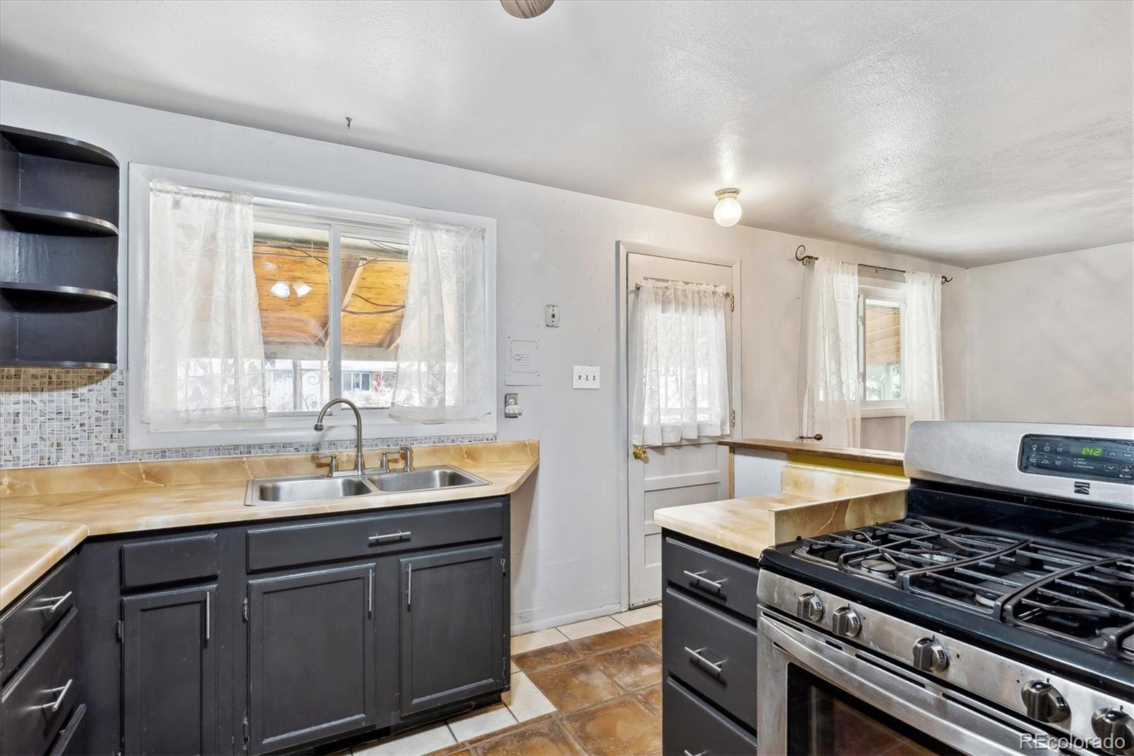 MLS Image #8 for 3765 s hazel court,englewood, Colorado