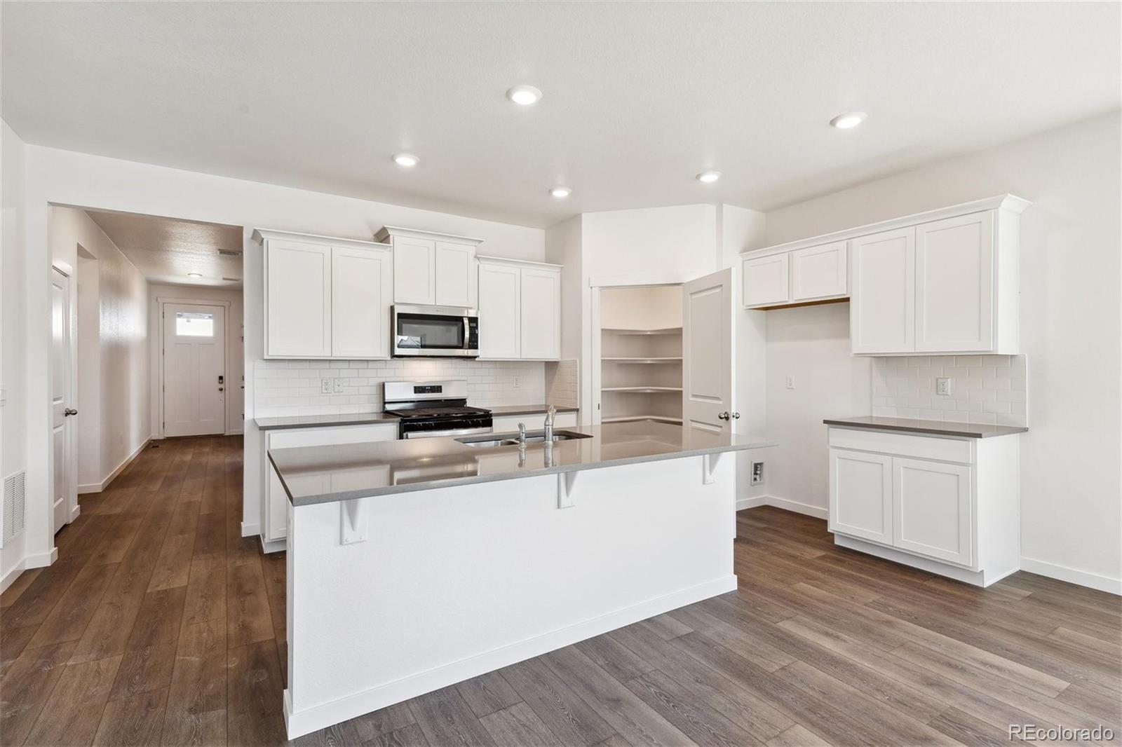 MLS Image #15 for 825  elias tarn drive,severance, Colorado
