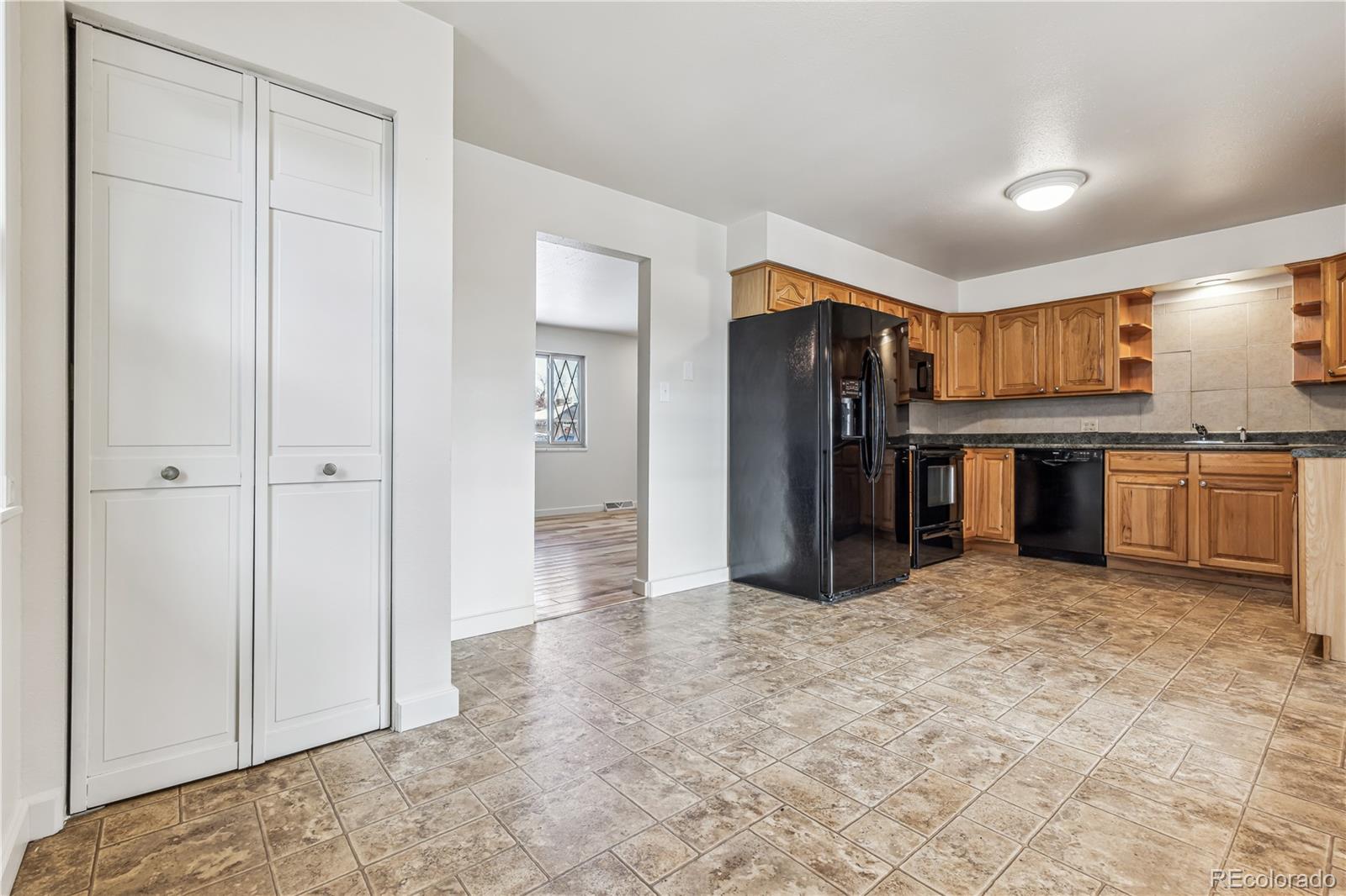 MLS Image #16 for 3520 w dill road,englewood, Colorado