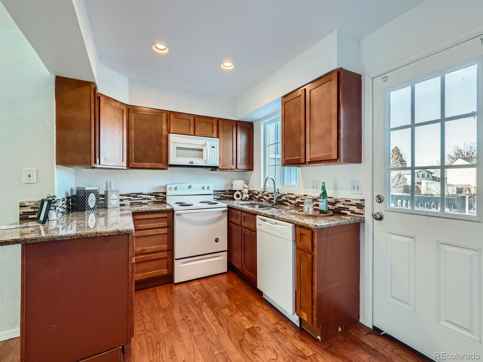 MLS Image #4 for 11985 e kepner drive,aurora, Colorado