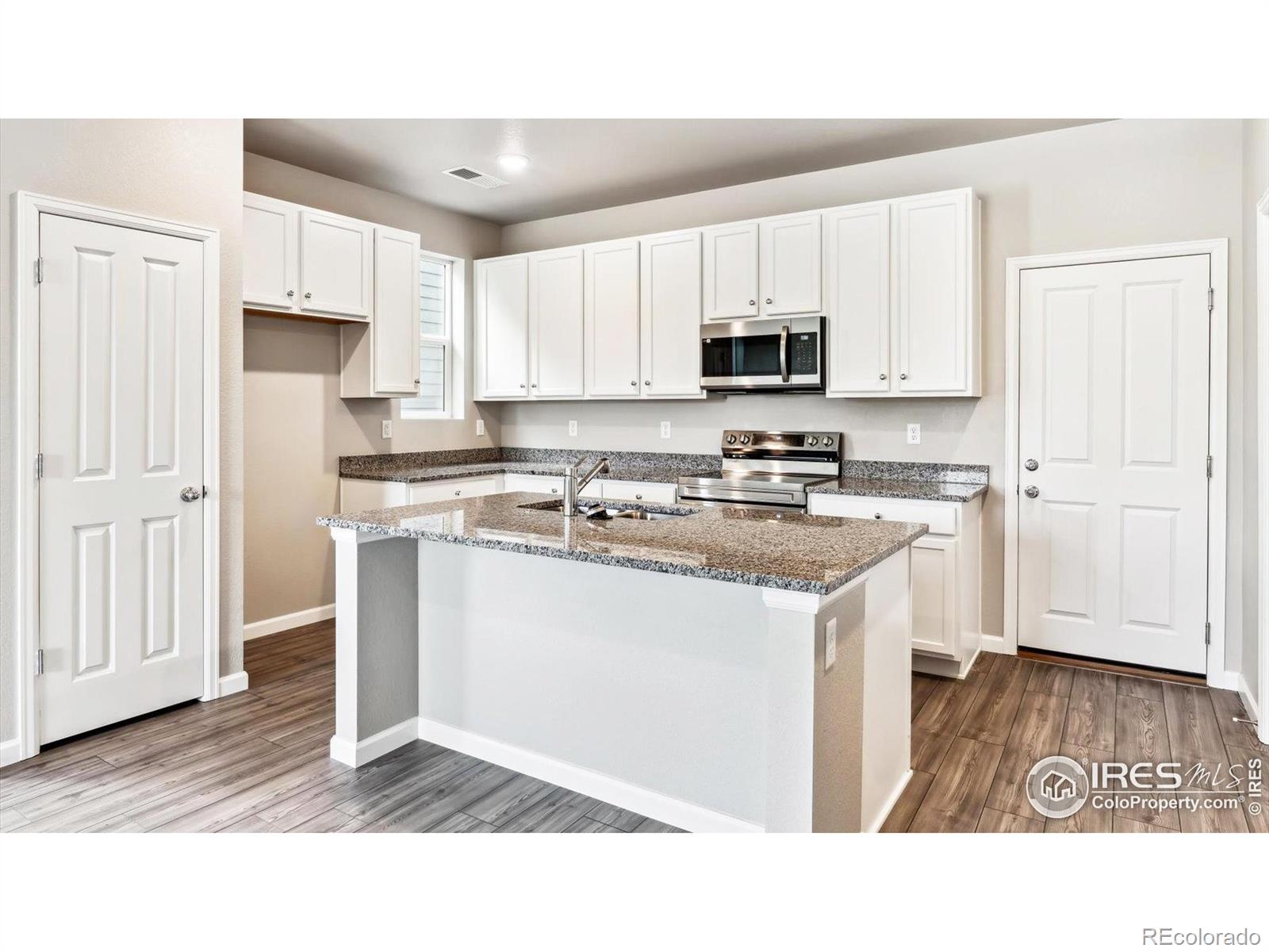 MLS Image #5 for 284  scaup lane,johnstown, Colorado