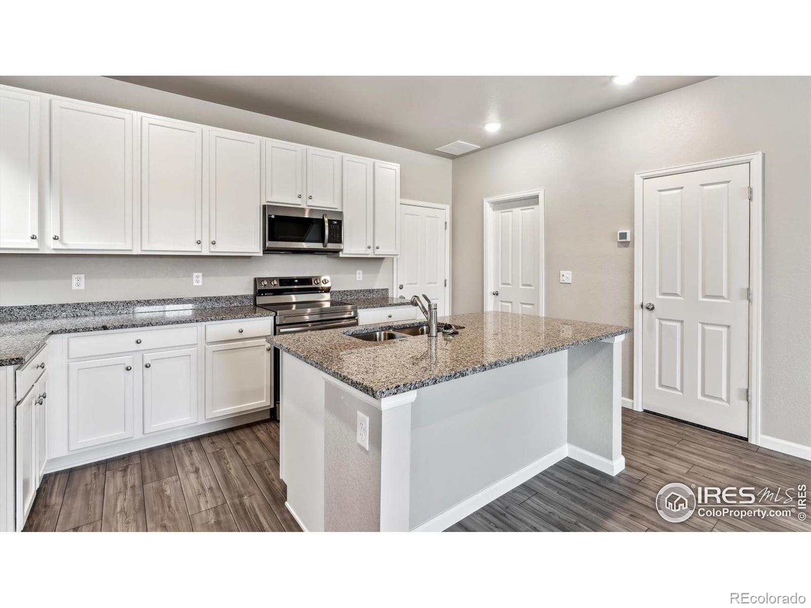 MLS Image #6 for 284  scaup lane,johnstown, Colorado
