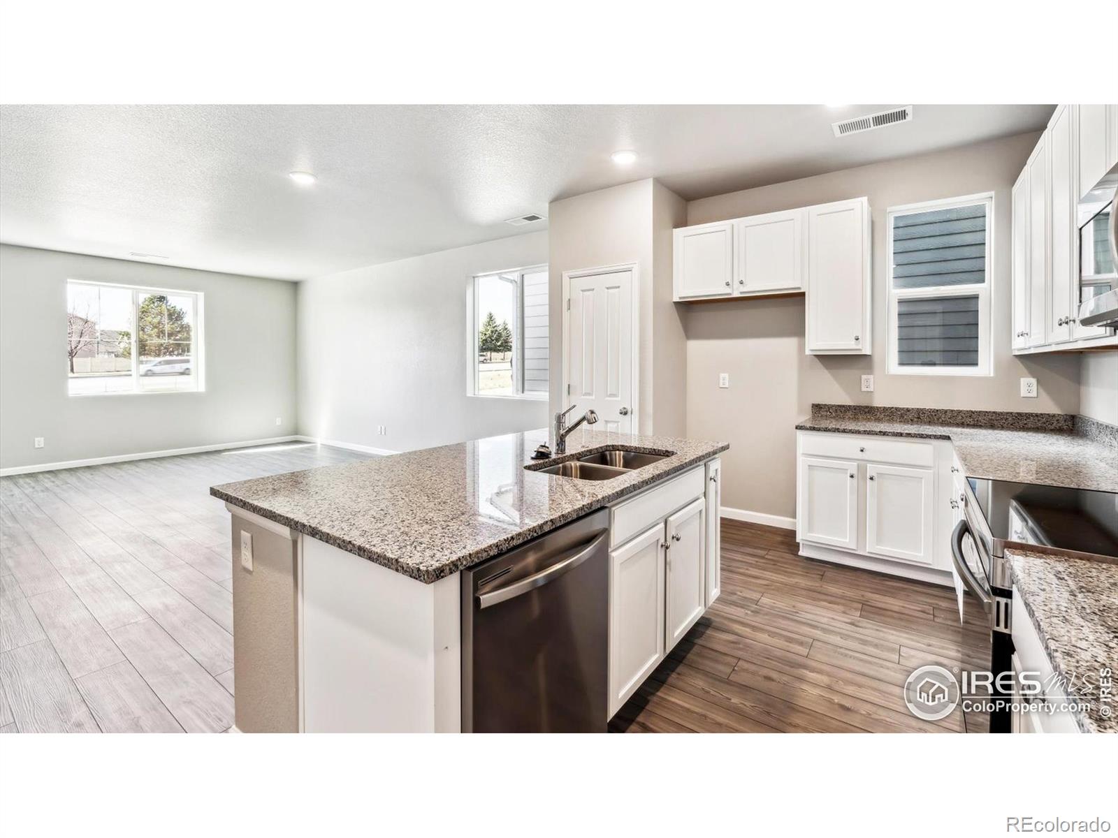 MLS Image #8 for 284  scaup lane,johnstown, Colorado