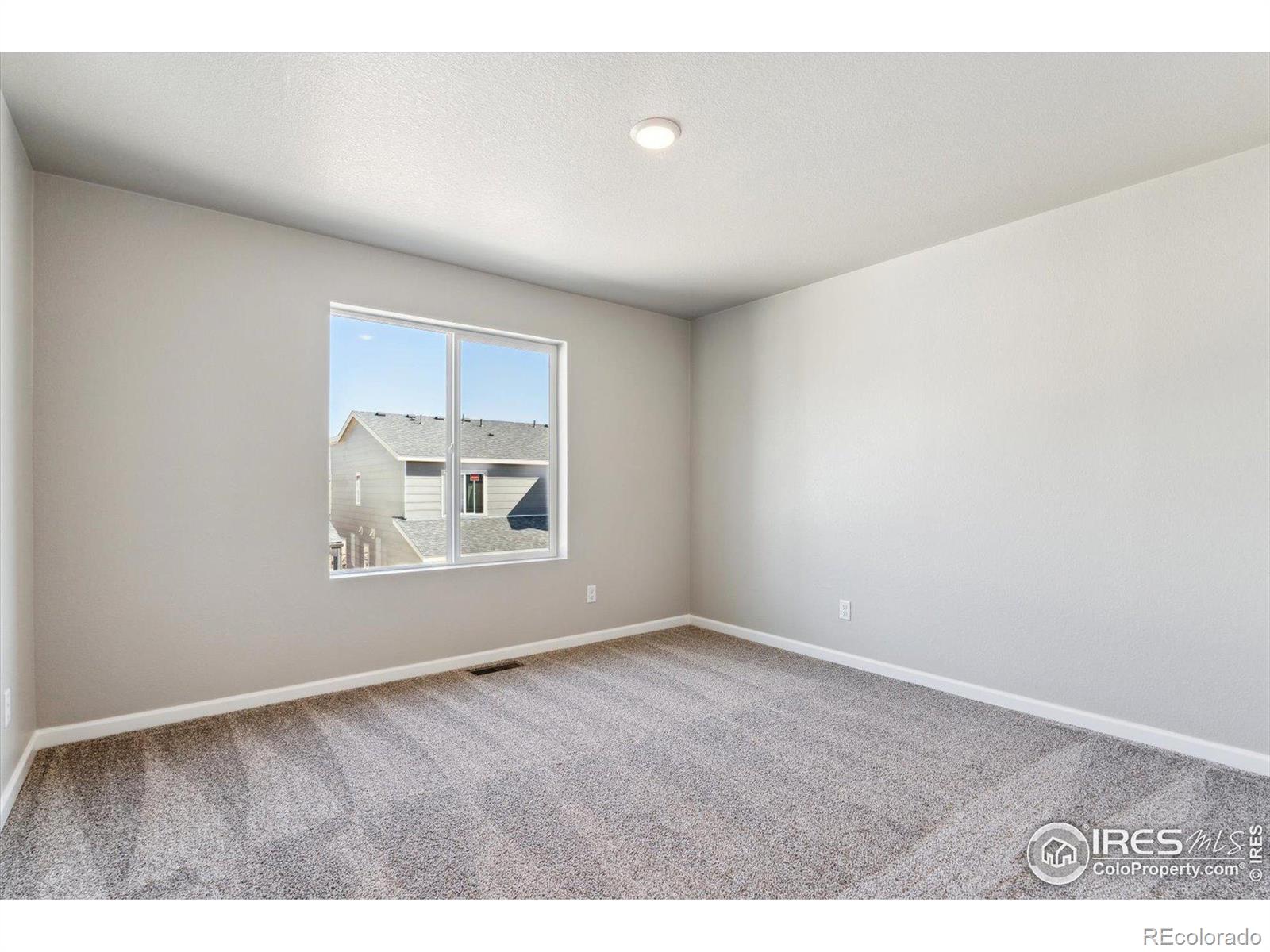 MLS Image #14 for 290  scaup lane,johnstown, Colorado