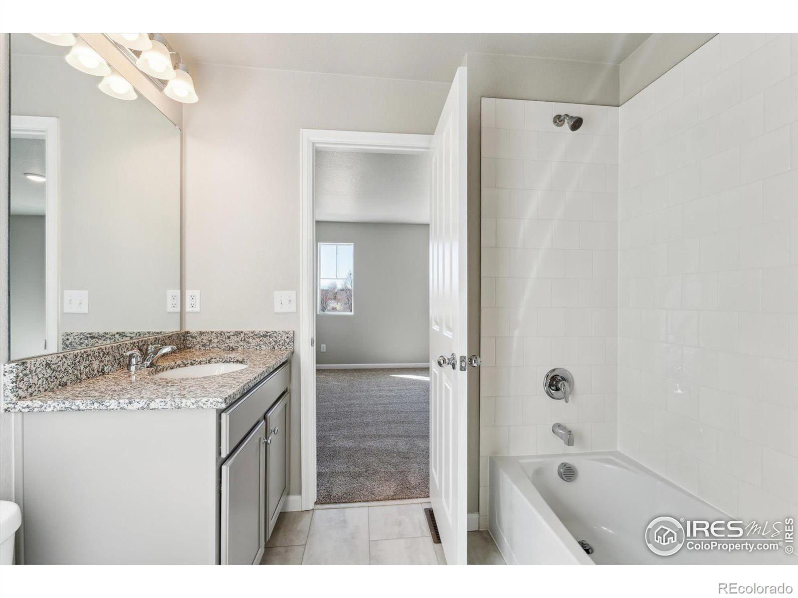 MLS Image #15 for 290  scaup lane,johnstown, Colorado