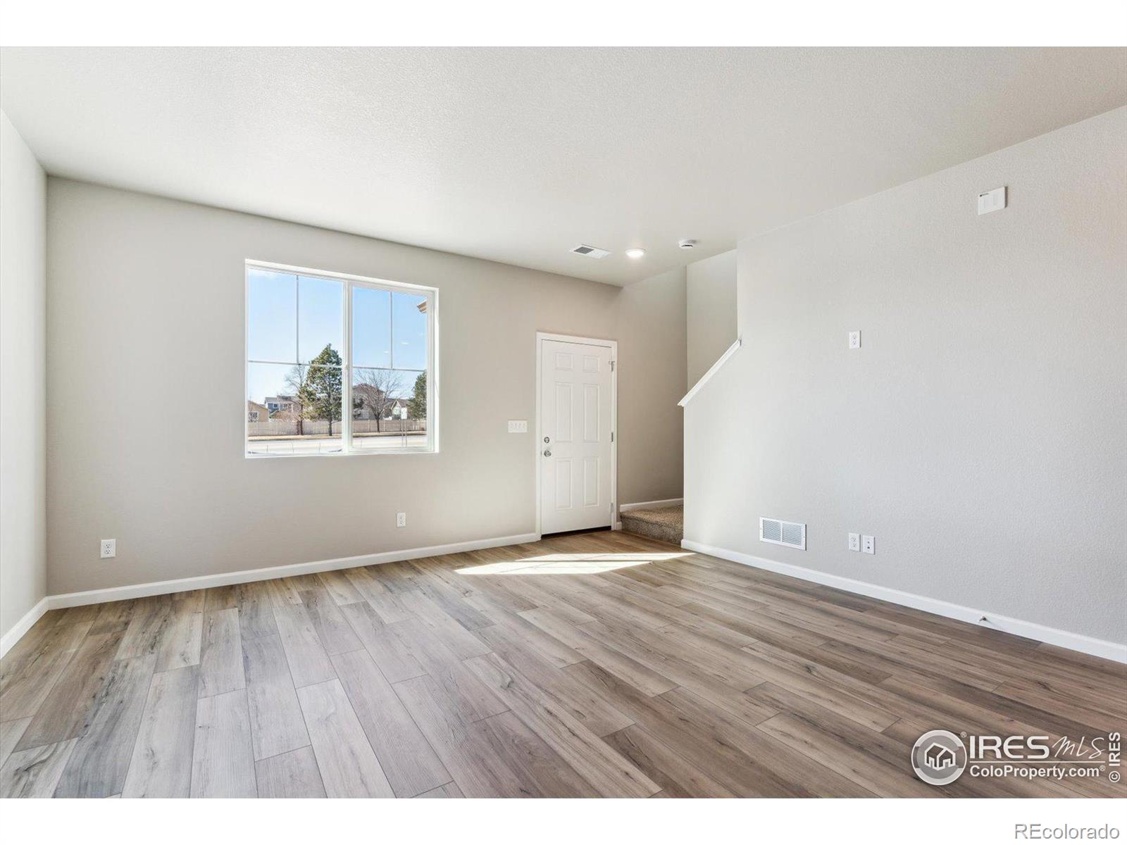 MLS Image #5 for 290  scaup lane,johnstown, Colorado