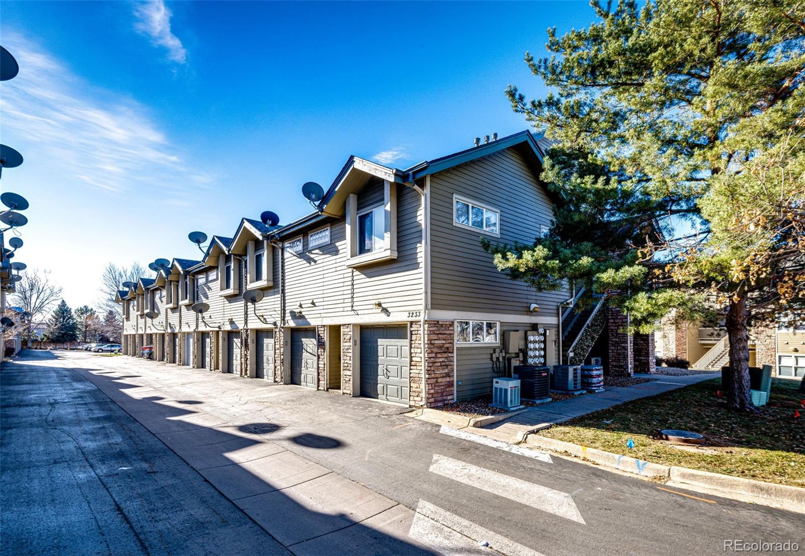 MLS Image #1 for 3233 s zeno court,aurora, Colorado