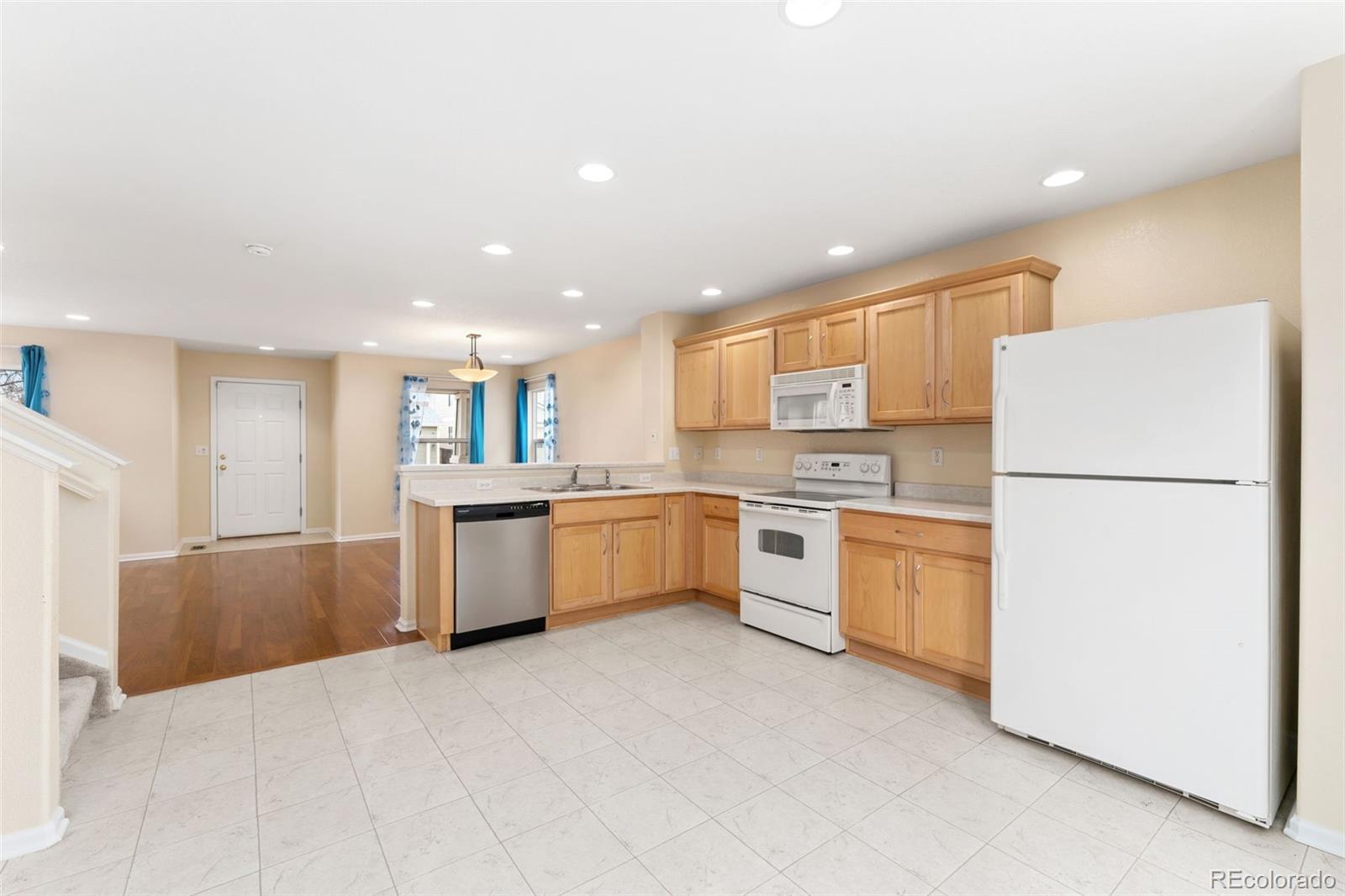 MLS Image #10 for 4325 s hoyt street,littleton, Colorado
