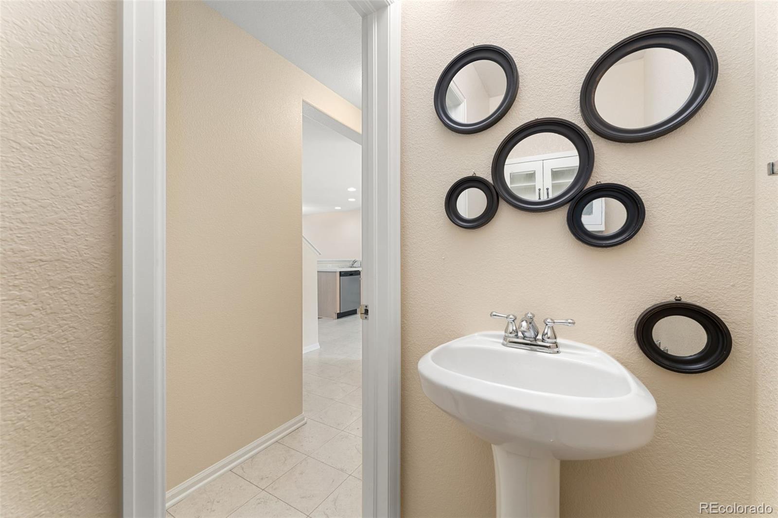 MLS Image #12 for 4325 s hoyt street,littleton, Colorado