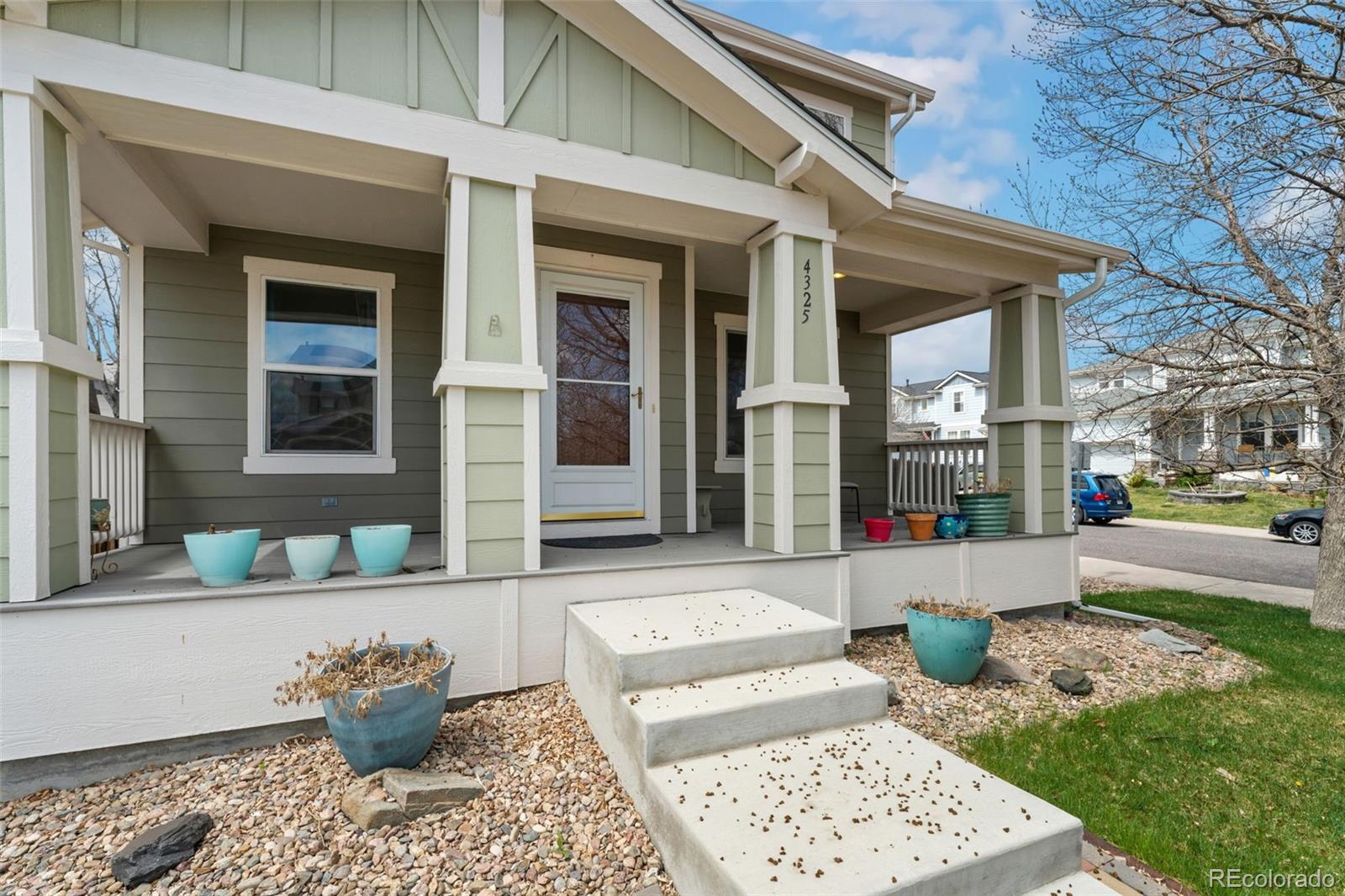 MLS Image #2 for 4325 s hoyt street,littleton, Colorado