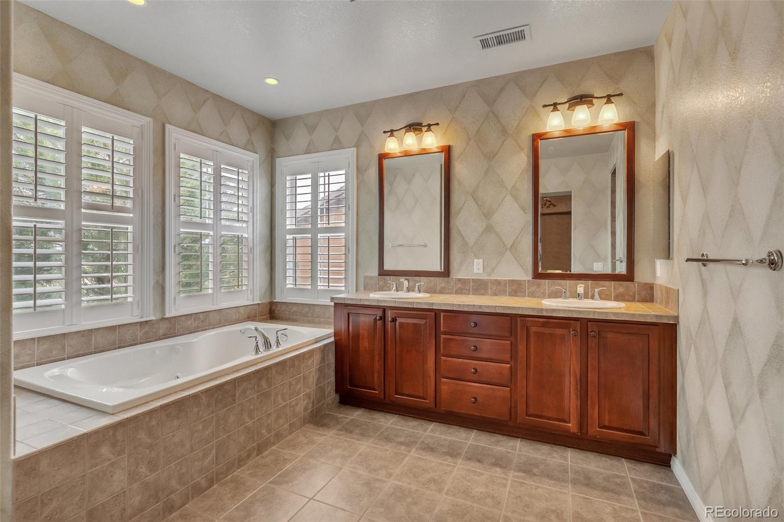 MLS Image #31 for 3873  fairbrook point,highlands ranch, Colorado