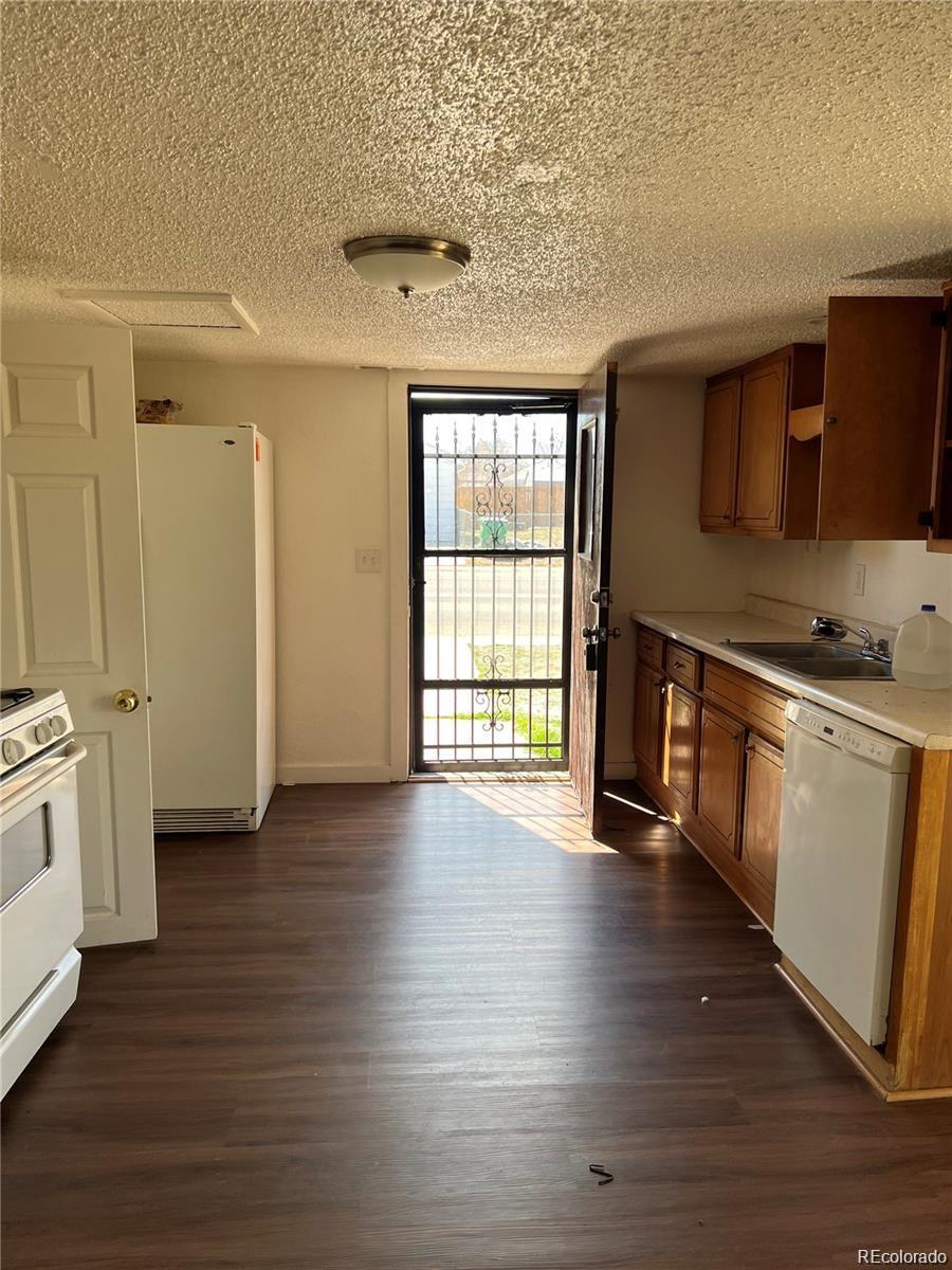 CMA Image for 10115 e 23rd avenue,Aurora, Colorado
