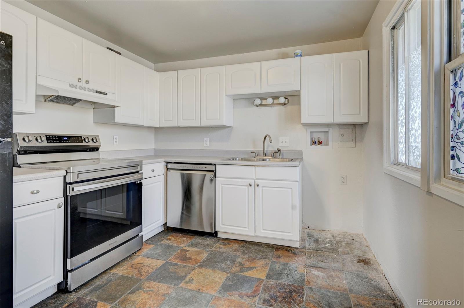 MLS Image #9 for 2809  lark drive,colorado springs, Colorado