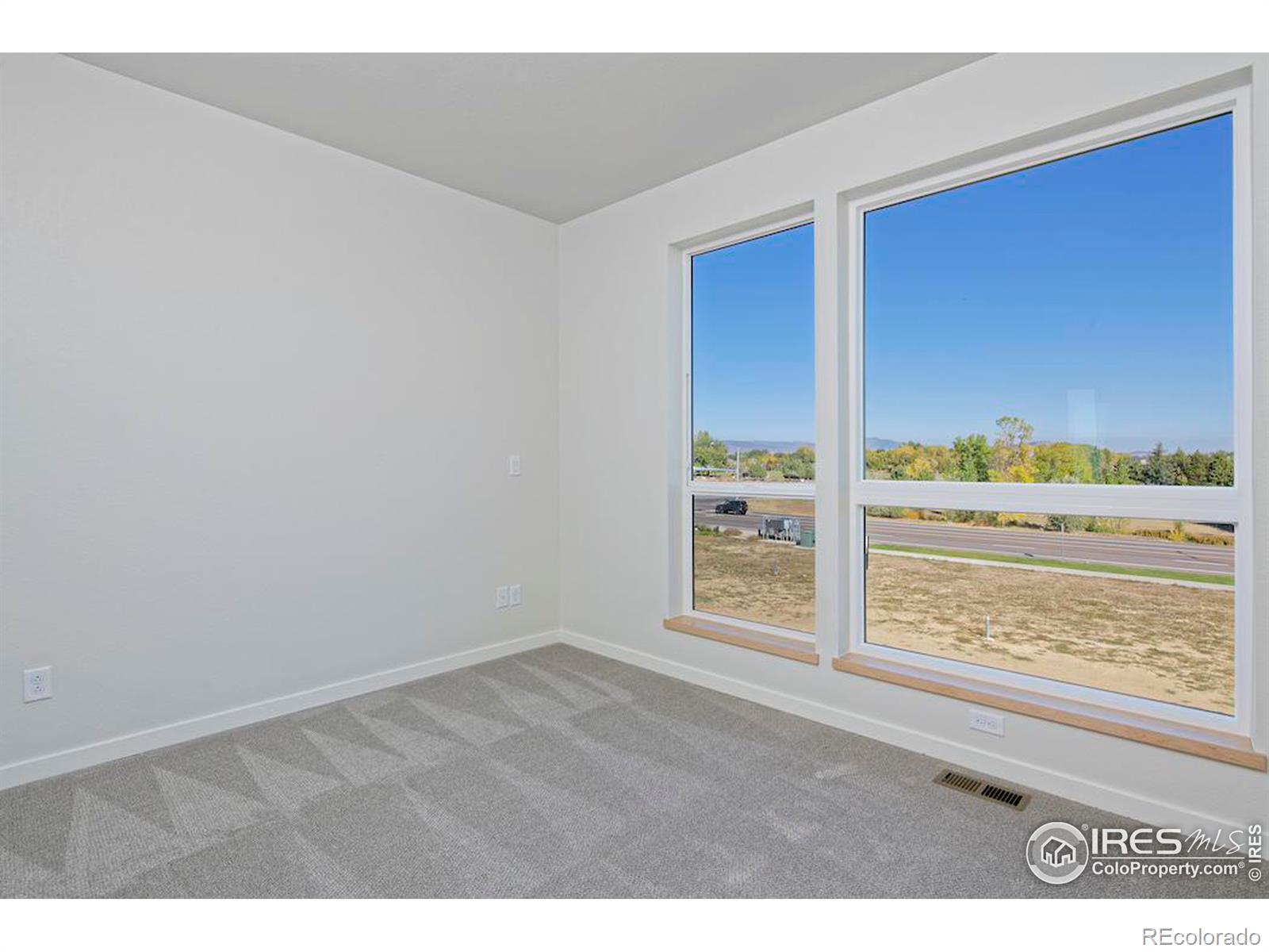 MLS Image #11 for 733  kubat lane,longmont, Colorado