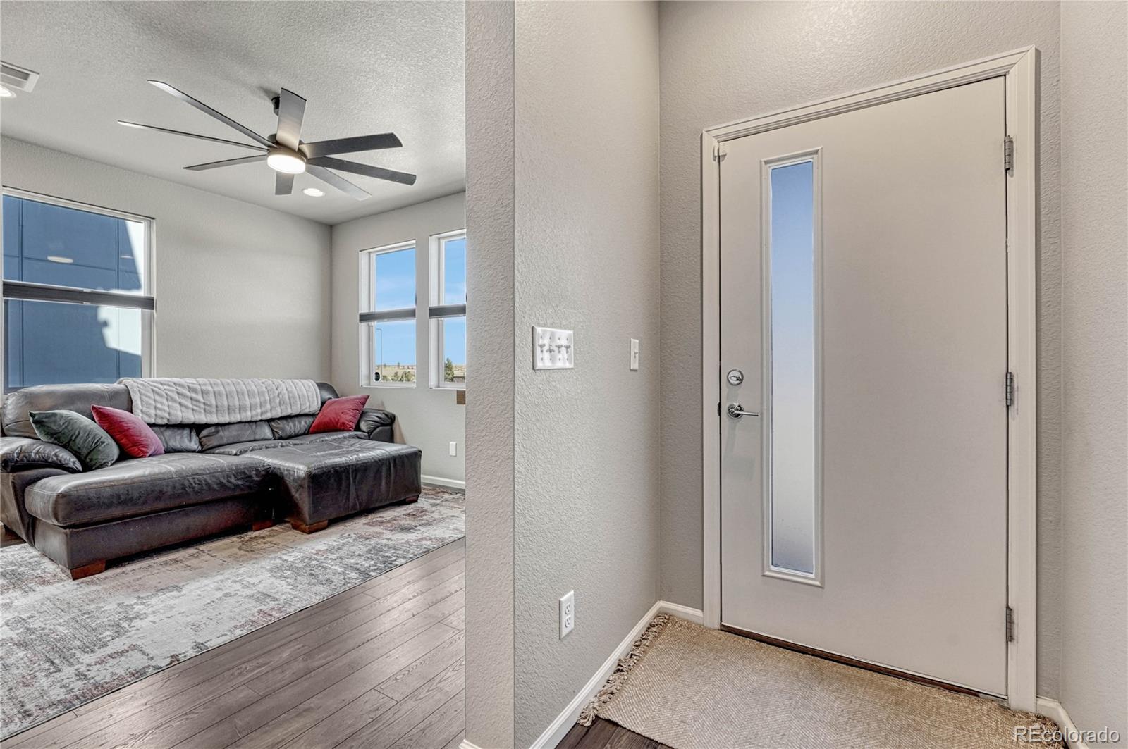 MLS Image #3 for 6541 n dunkirk street,denver, Colorado