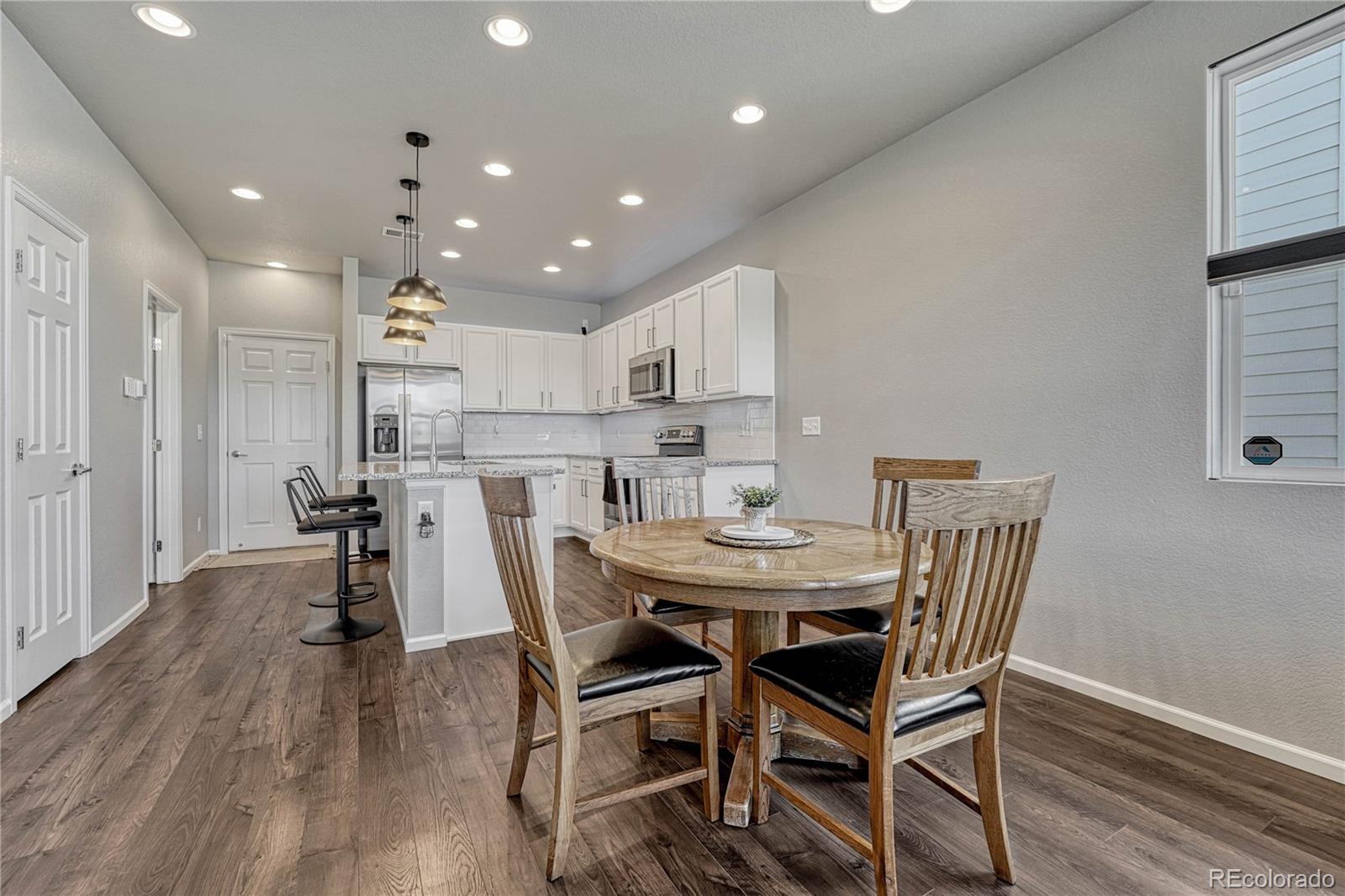 MLS Image #8 for 6541 n dunkirk street,denver, Colorado