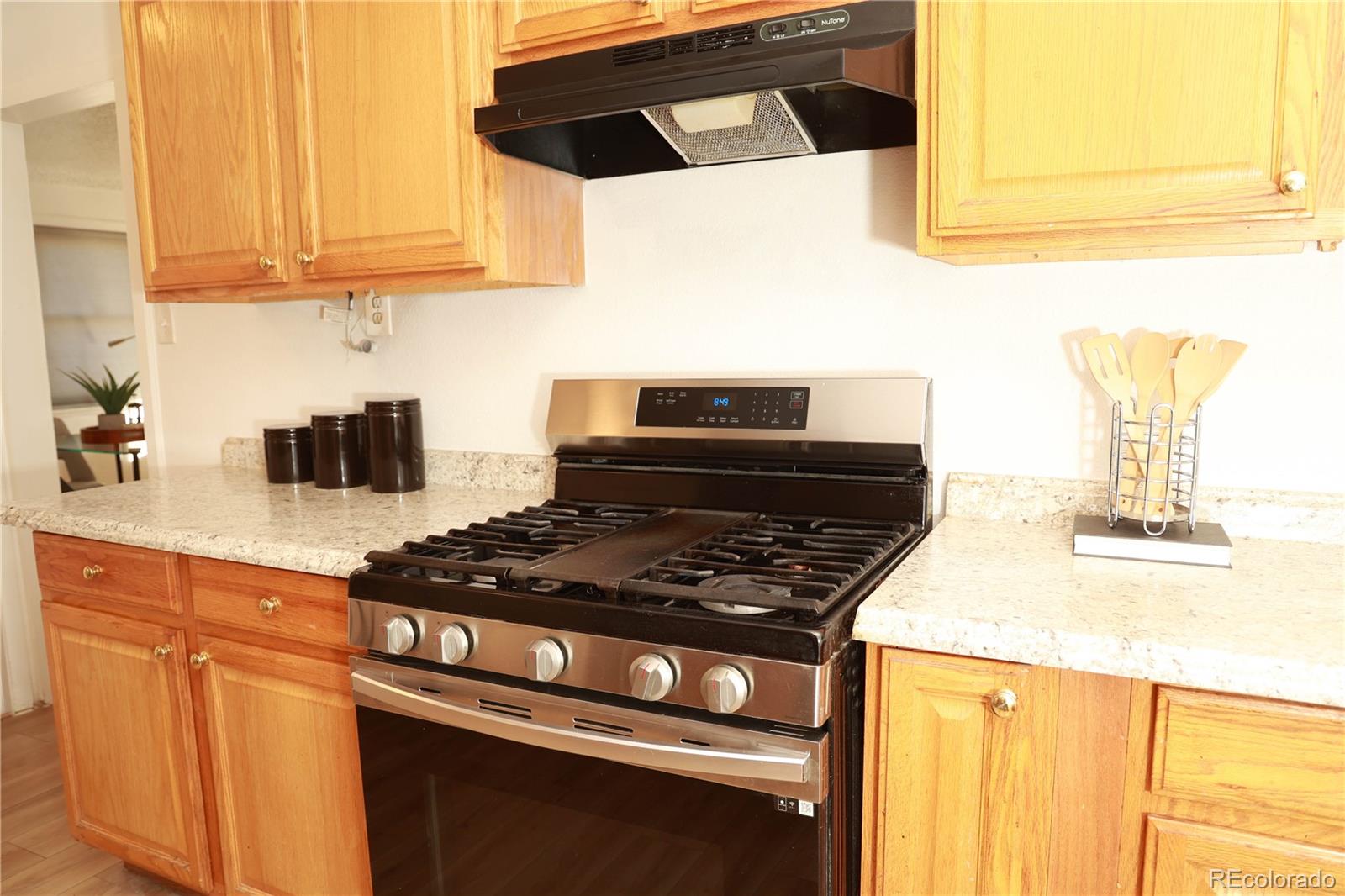 MLS Image #10 for 1295  dayton street,aurora, Colorado