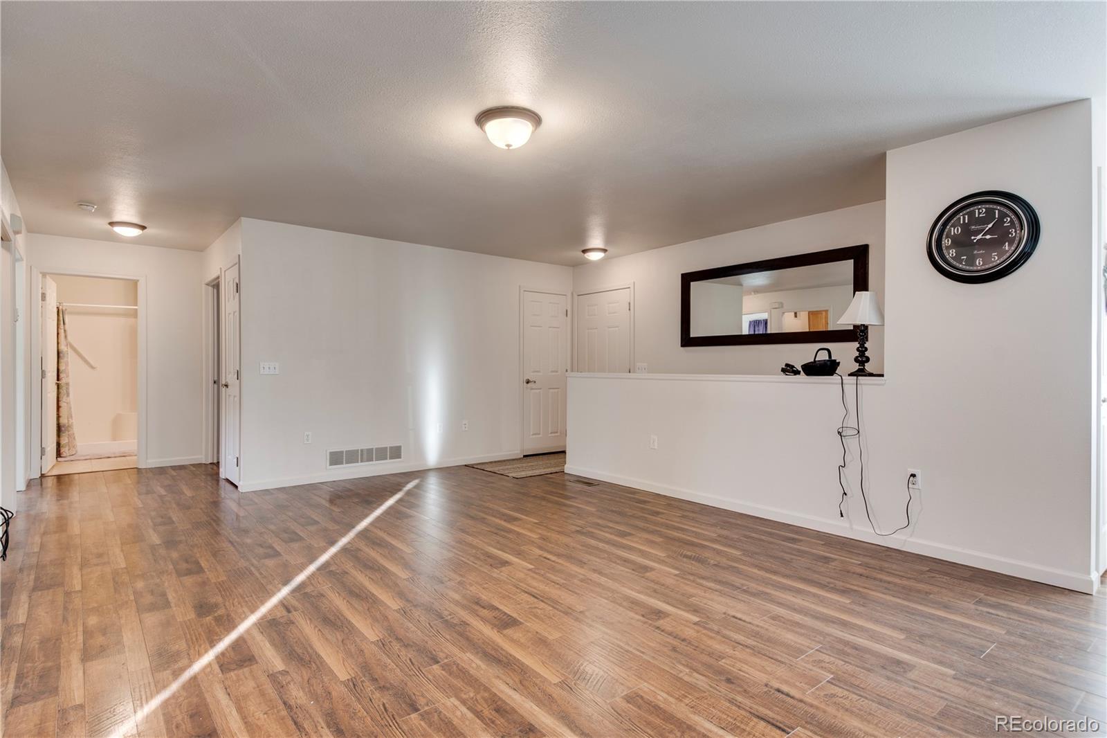 MLS Image #4 for 235  applewood court,brush, Colorado