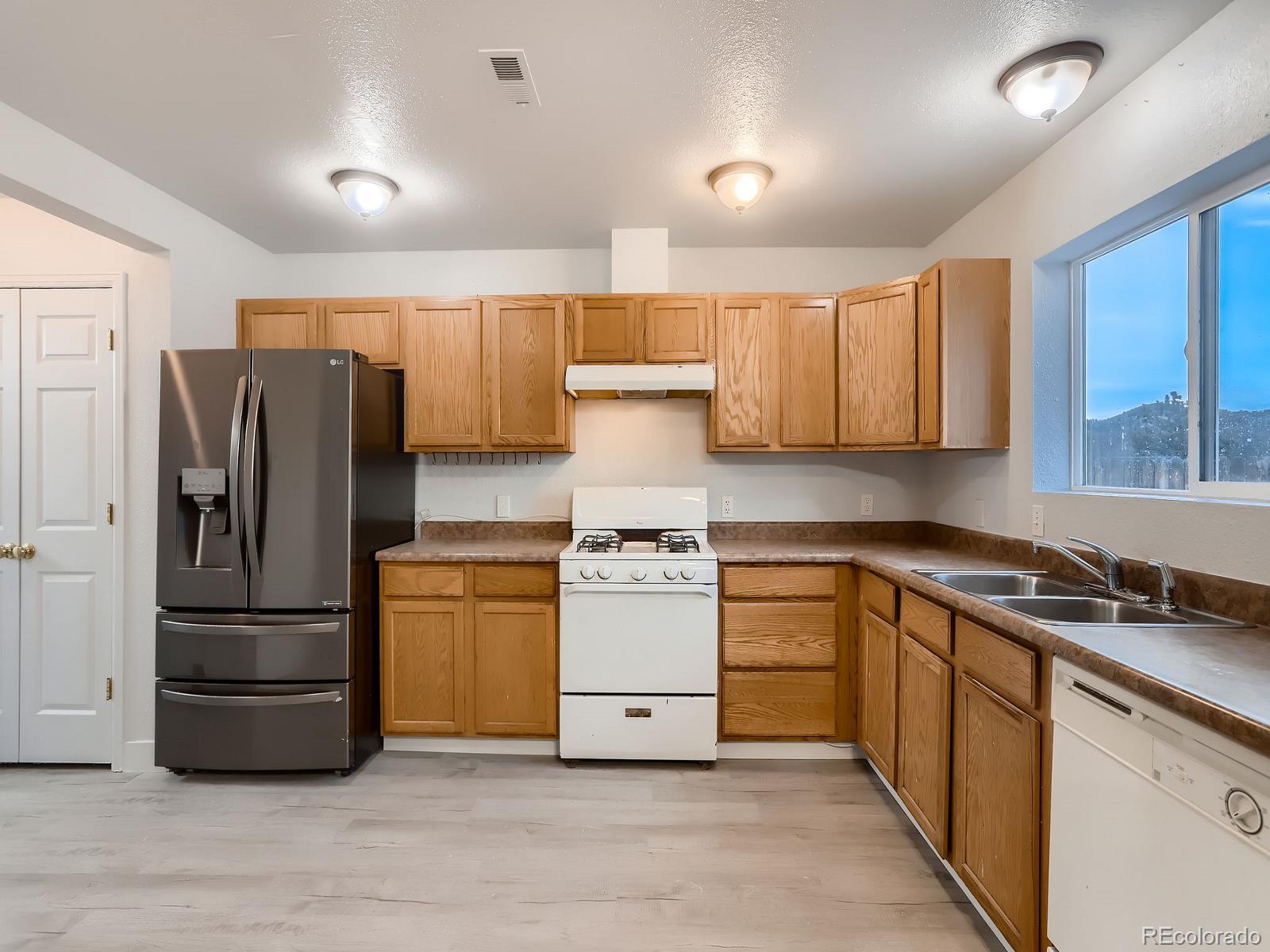 MLS Image #11 for 26446  grateful way,kittredge, Colorado