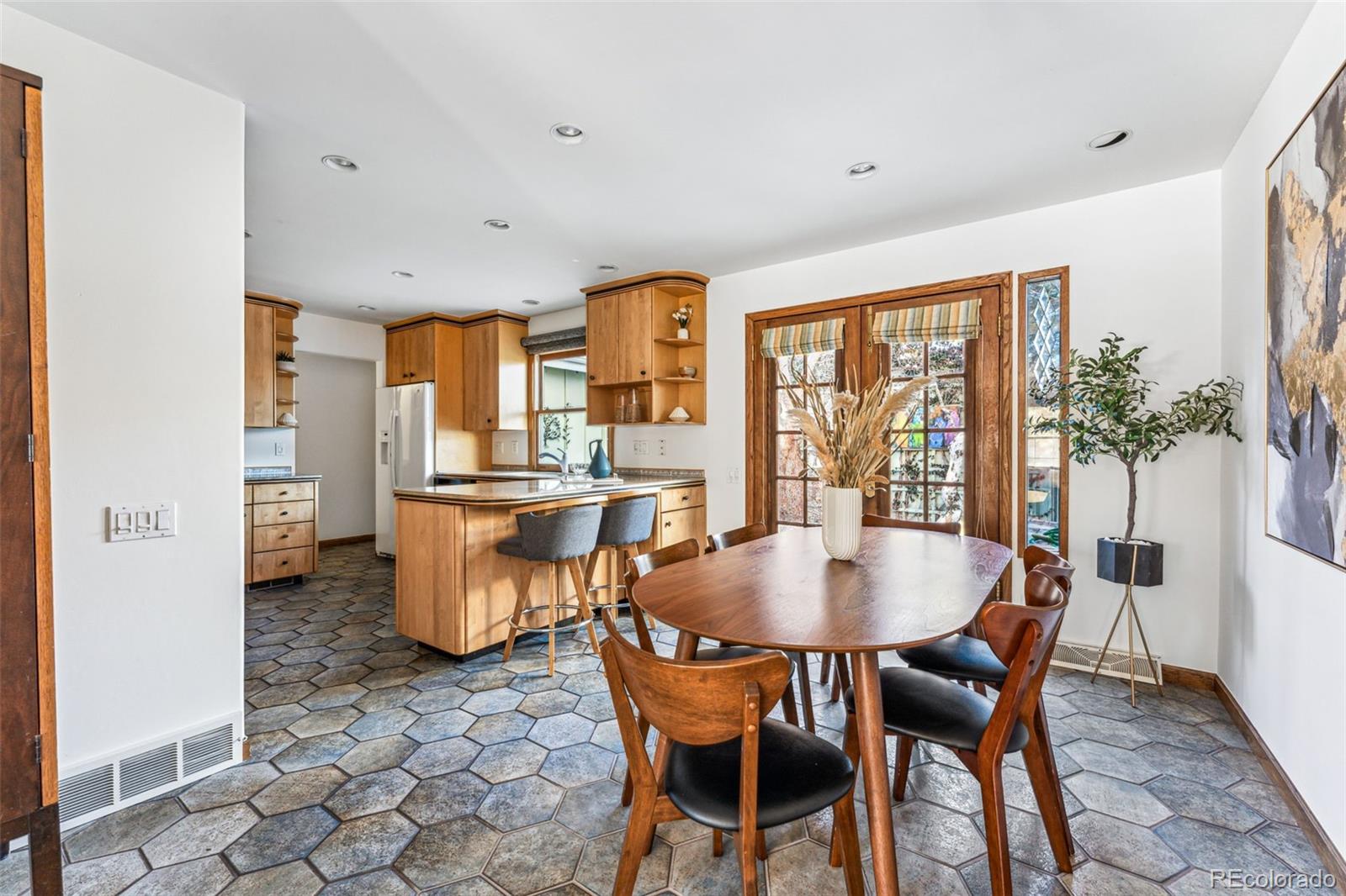 MLS Image #6 for 8871 e amherst drive a,denver, Colorado