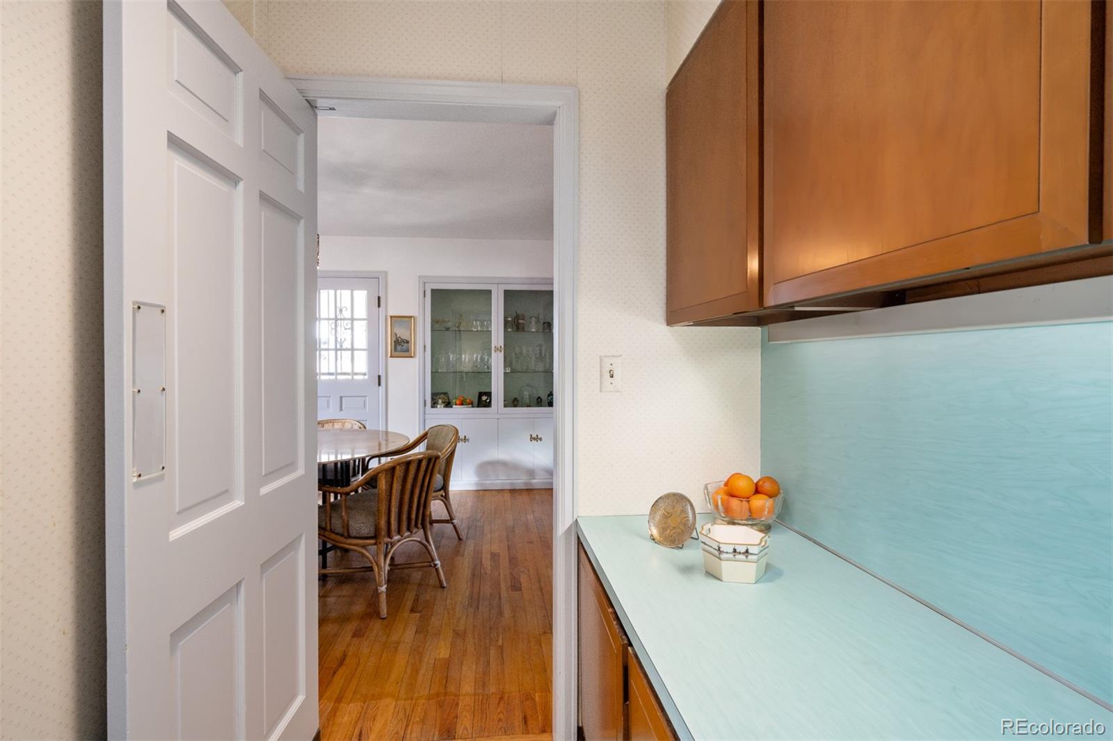 MLS Image #10 for 995 s jackson street,denver, Colorado