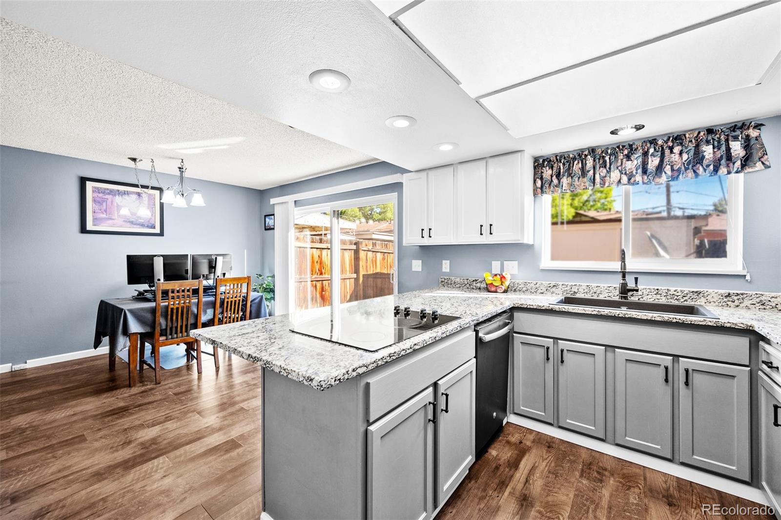 MLS Image #9 for 12564 w virginia avenue,lakewood, Colorado