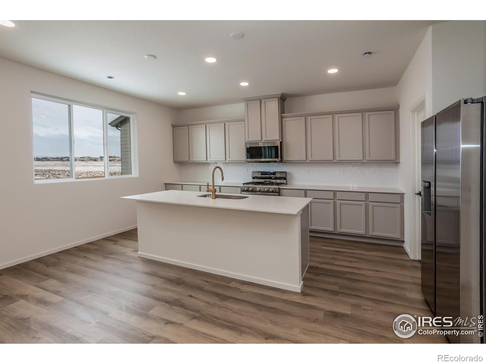 MLS Image #10 for 680  galloway drive,johnstown, Colorado