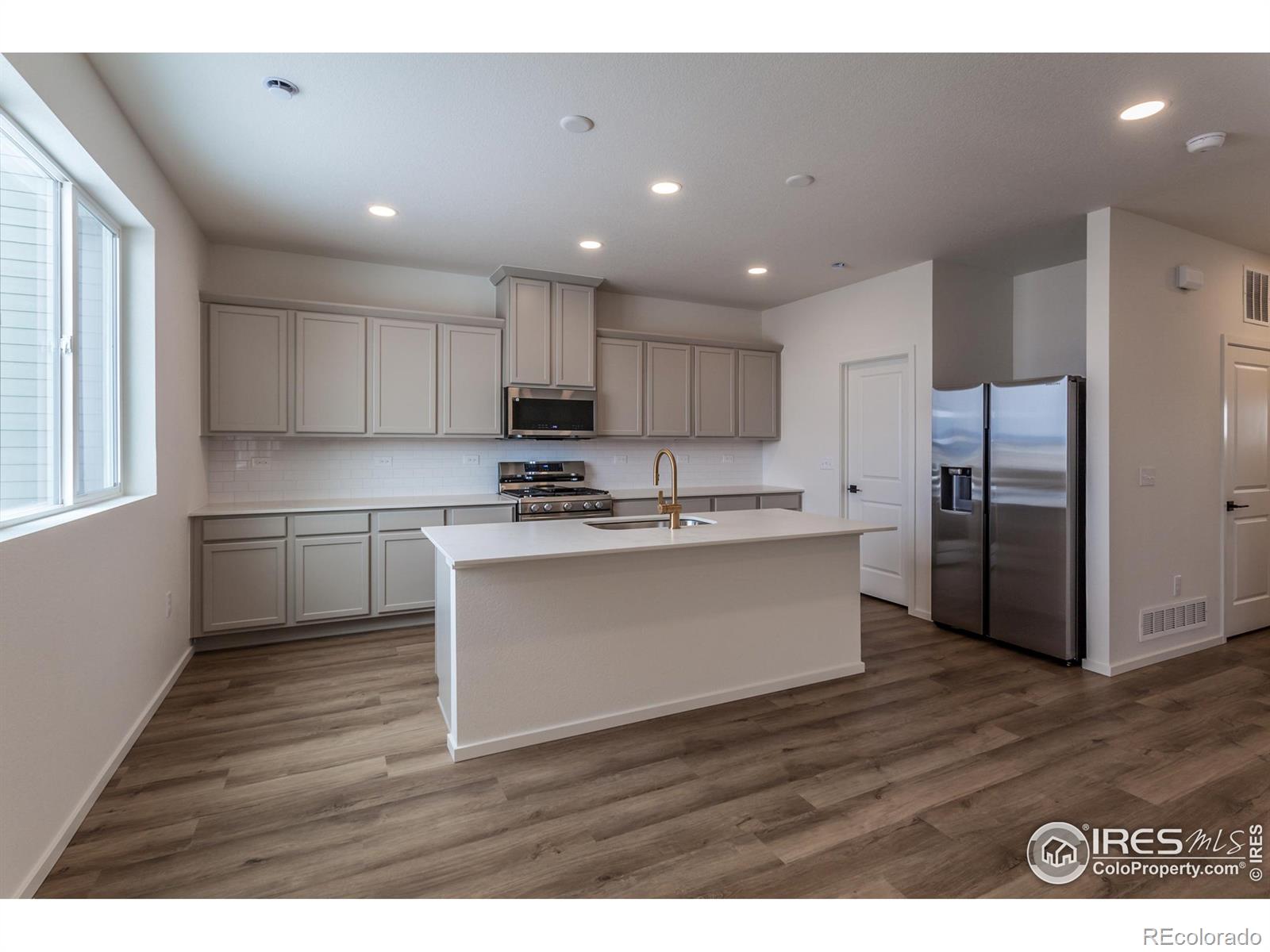 MLS Image #11 for 680  galloway drive,johnstown, Colorado