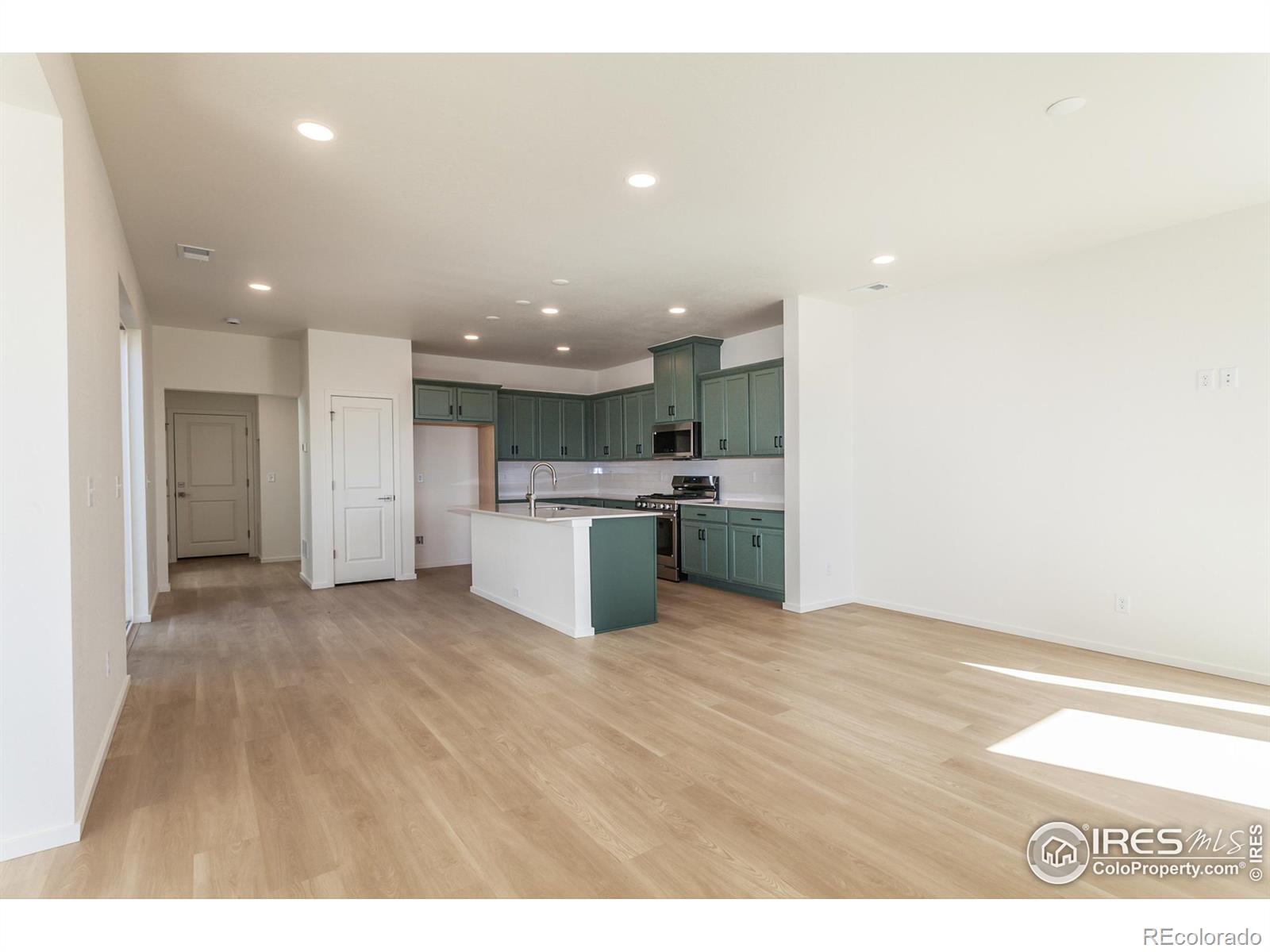 CMA Image for 6108  dutch drive,Timnath, Colorado