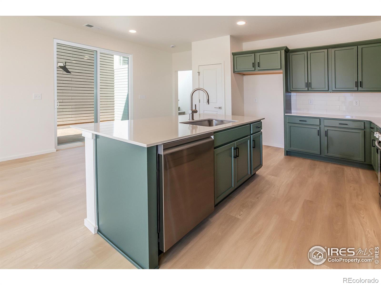 MLS Image #6 for 6108  dutch drive,timnath, Colorado