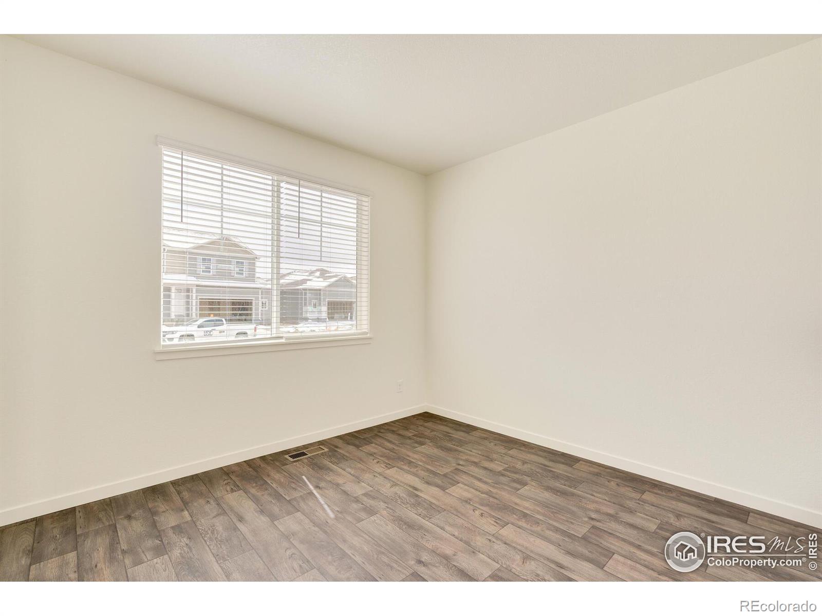 MLS Image #3 for 413  hummingbird lane,johnstown, Colorado