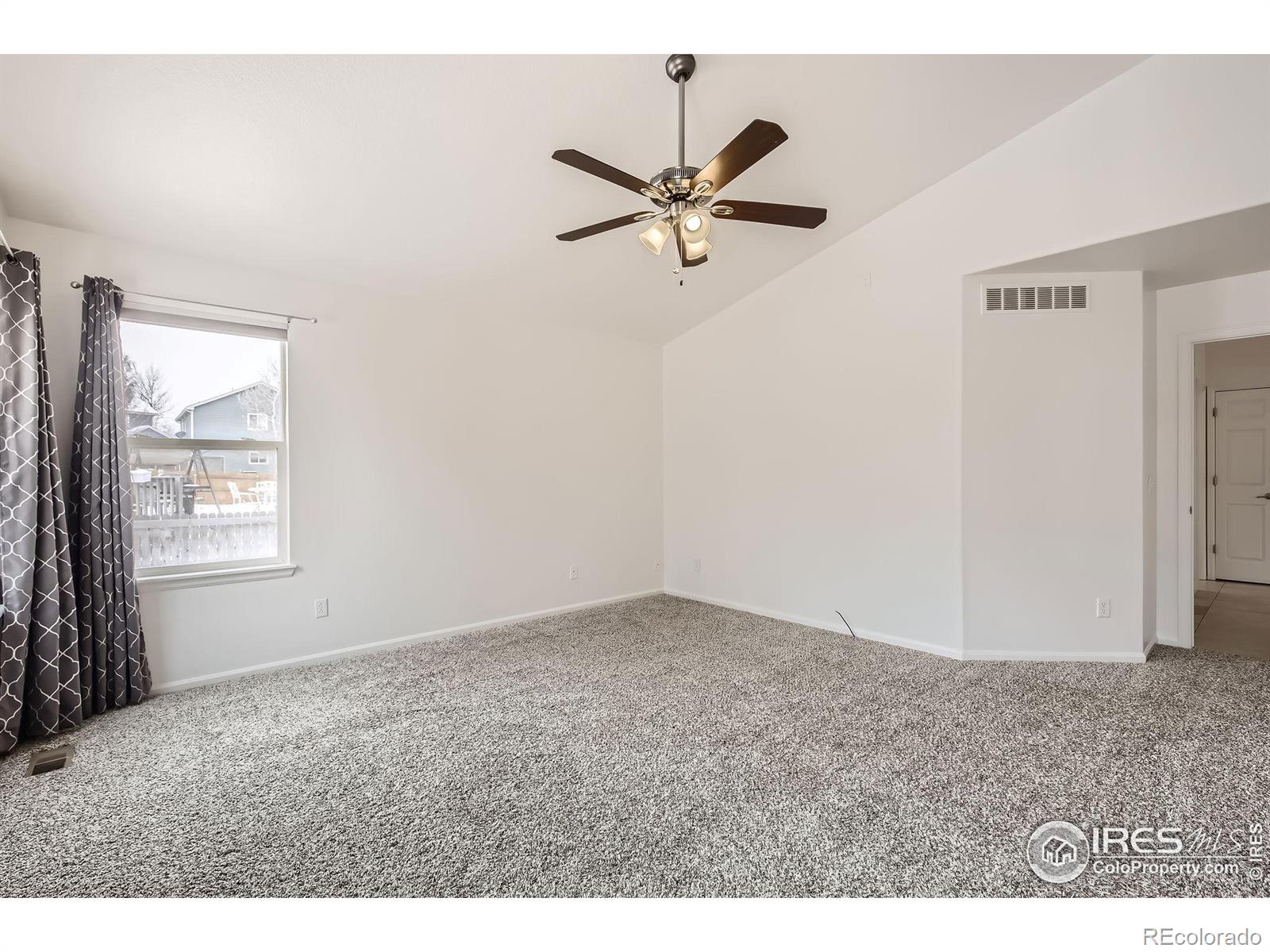 MLS Image #10 for 1907  green wing drive,johnstown, Colorado