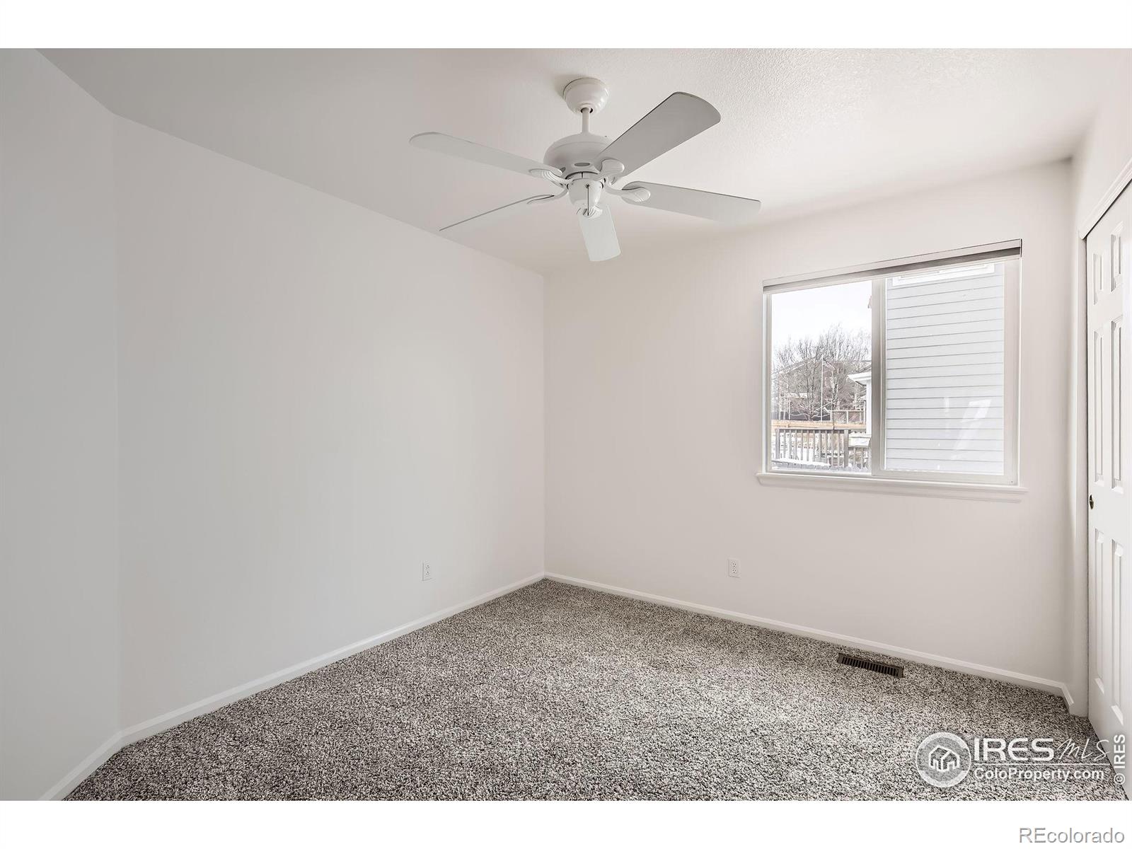 MLS Image #13 for 1907  green wing drive,johnstown, Colorado