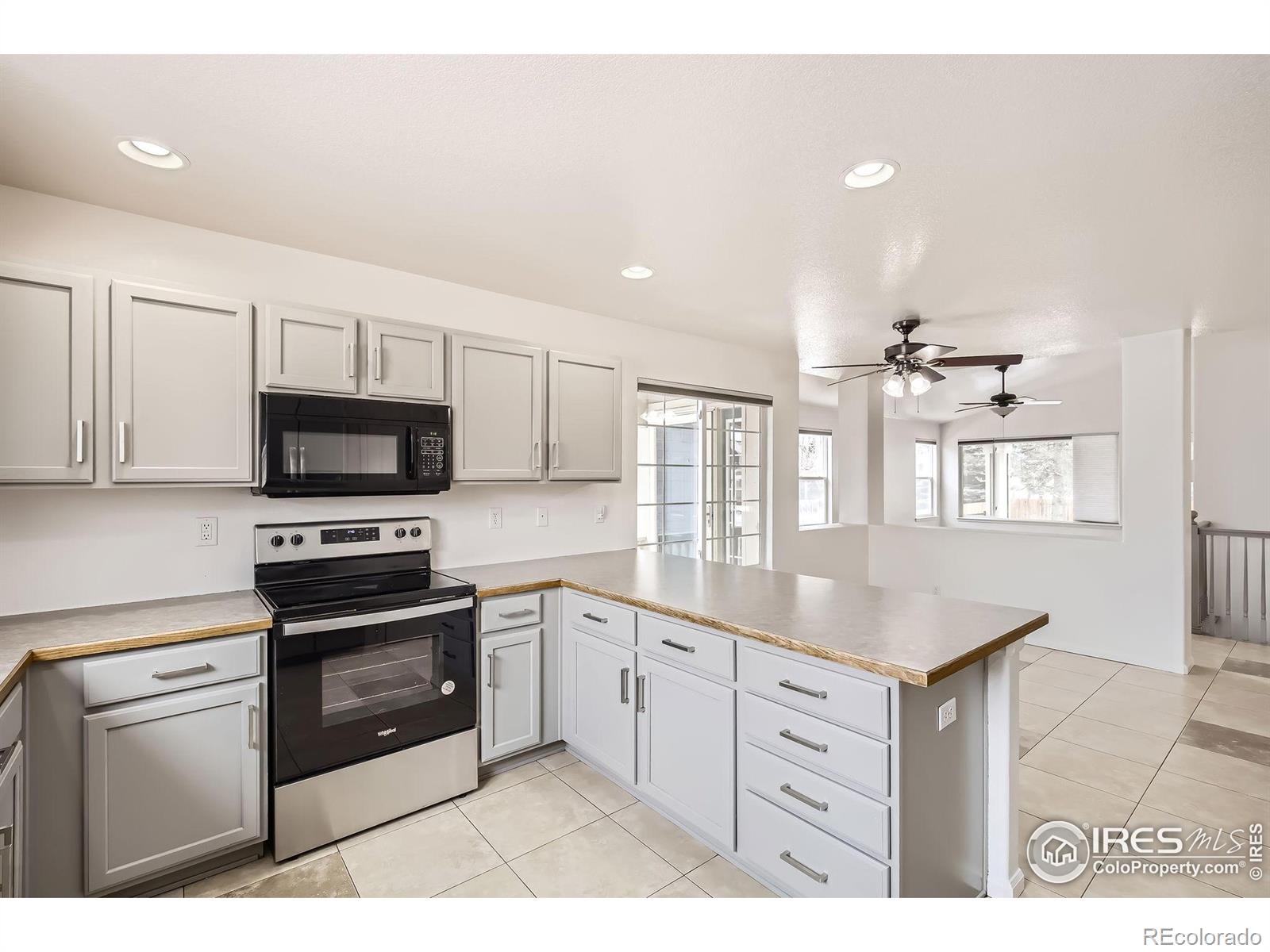 MLS Image #2 for 1907  green wing drive,johnstown, Colorado
