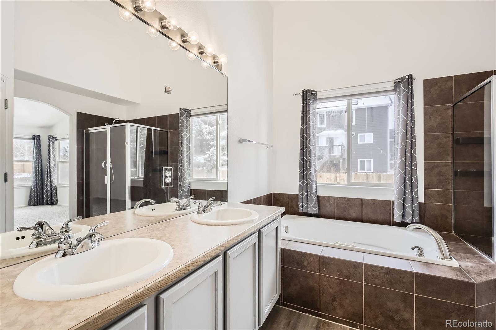 MLS Image #11 for 1907  green wing drive,johnstown, Colorado