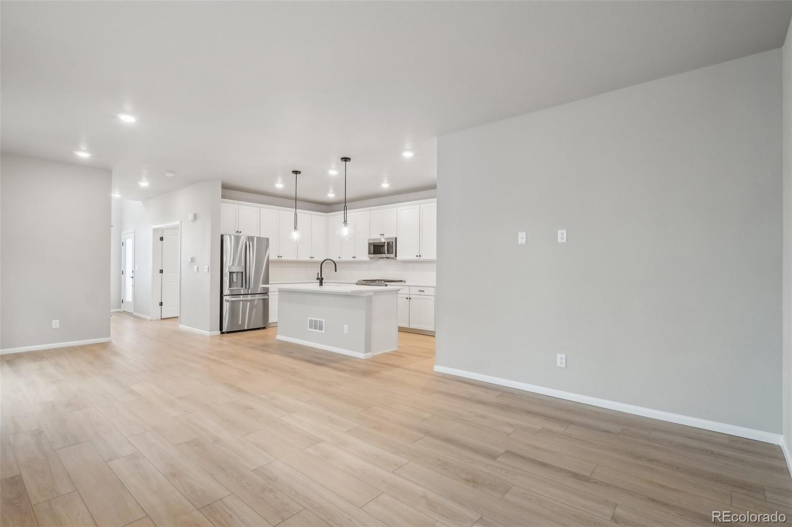 MLS Image #5 for 6192 n lisbon street,aurora, Colorado