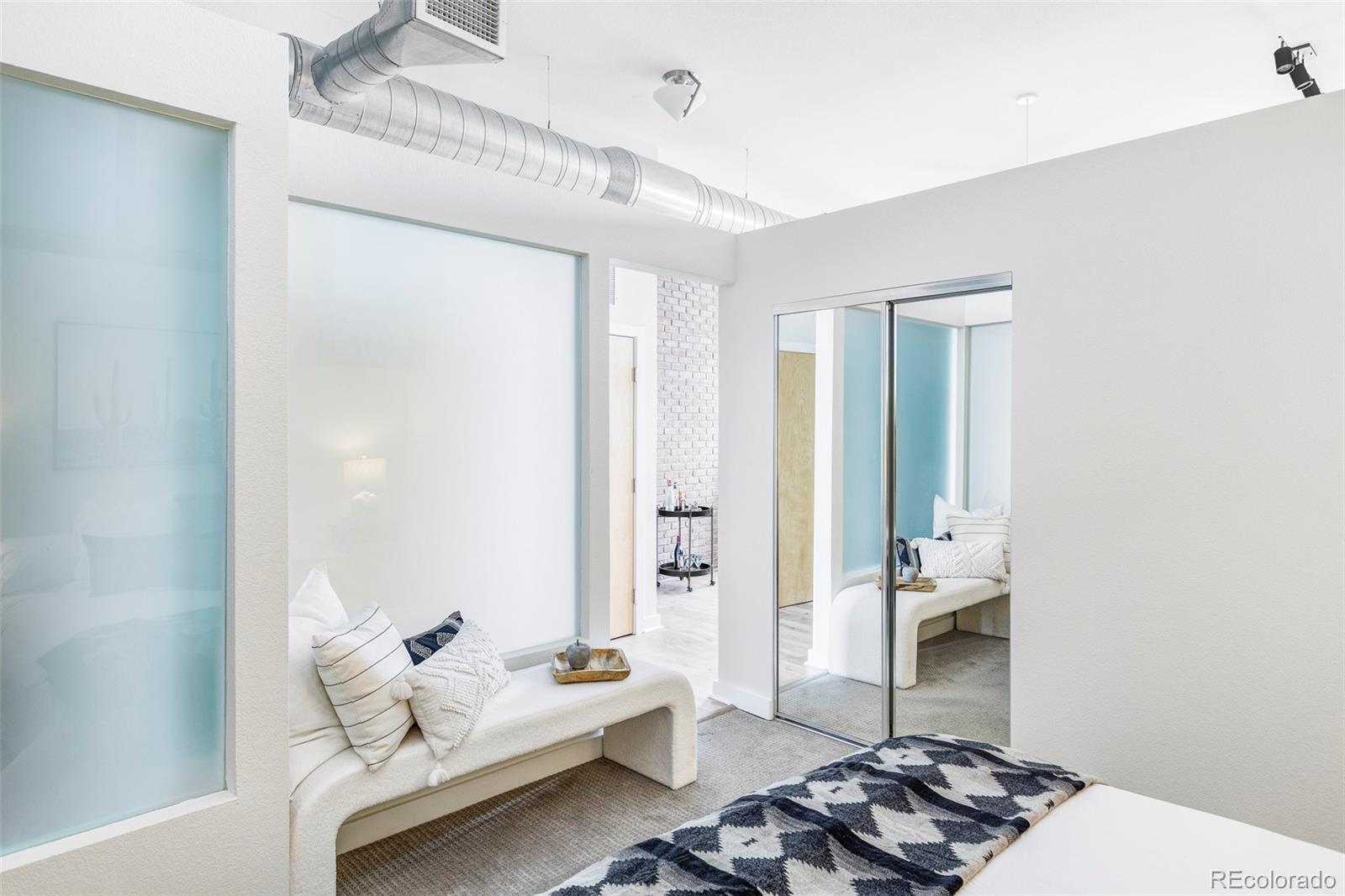MLS Image #14 for 7700 e 29th avenue,denver, Colorado