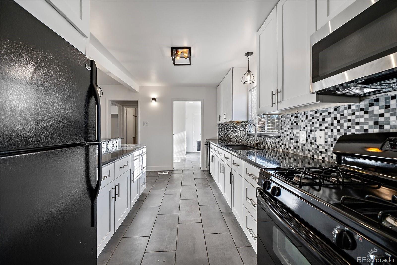 MLS Image #13 for 3379 s flamingo way,denver, Colorado
