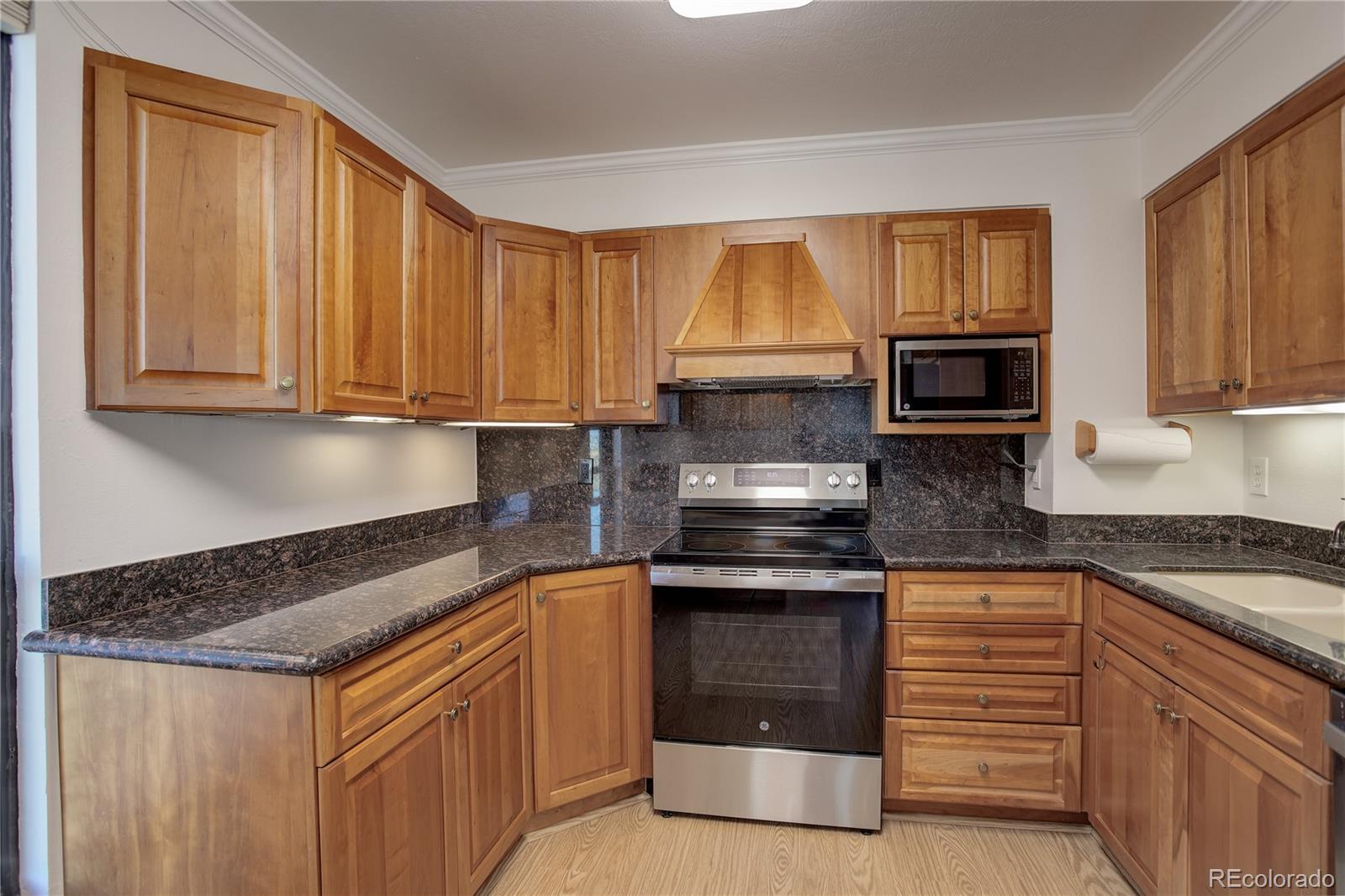 MLS Image #8 for 460 s marion parkway,denver, Colorado