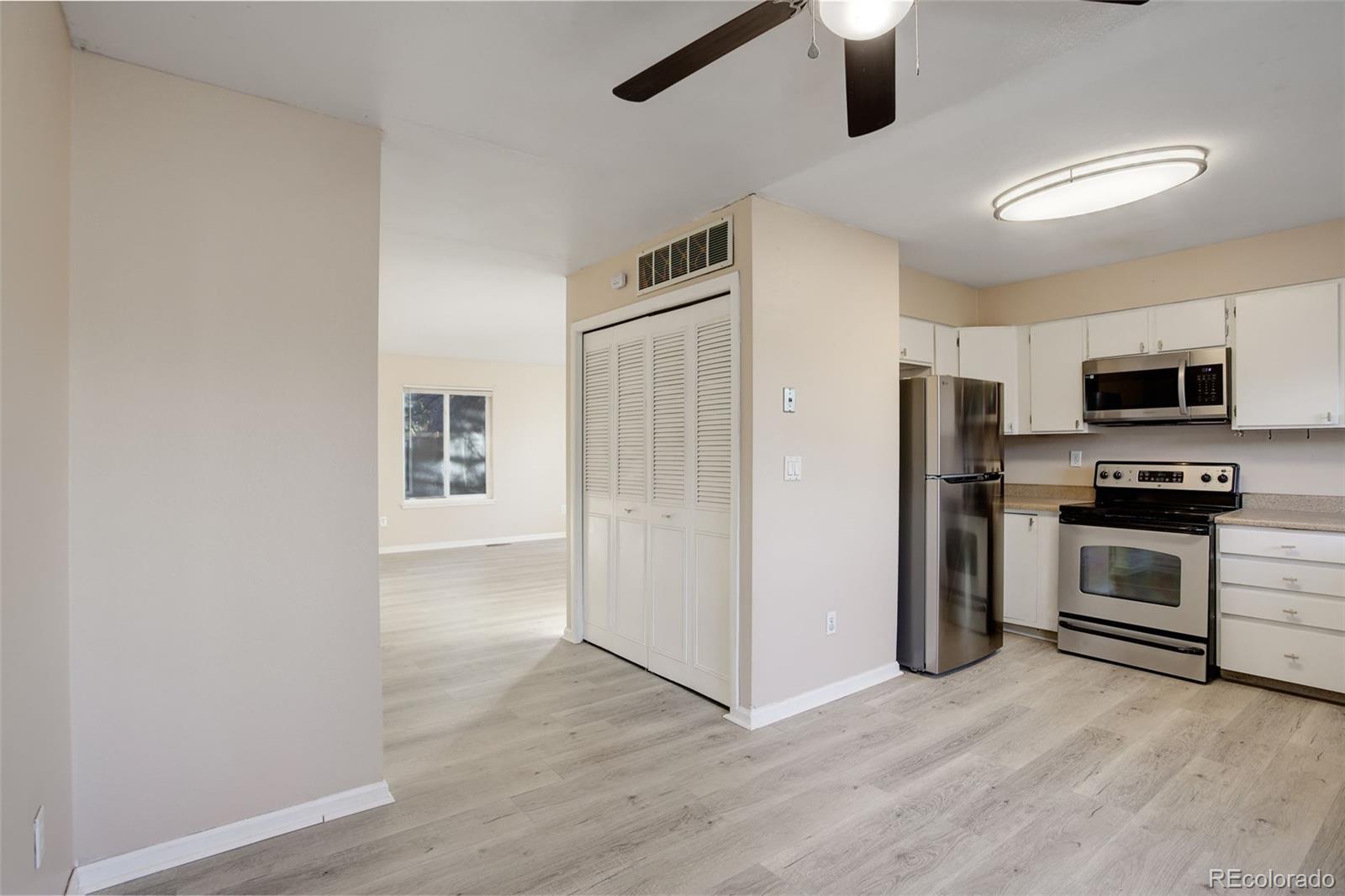 MLS Image #17 for 7877  york street,denver, Colorado